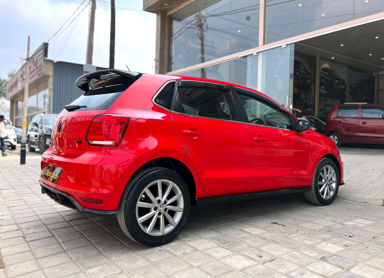 Volkswagen Polo Gt Tsi photo 22
