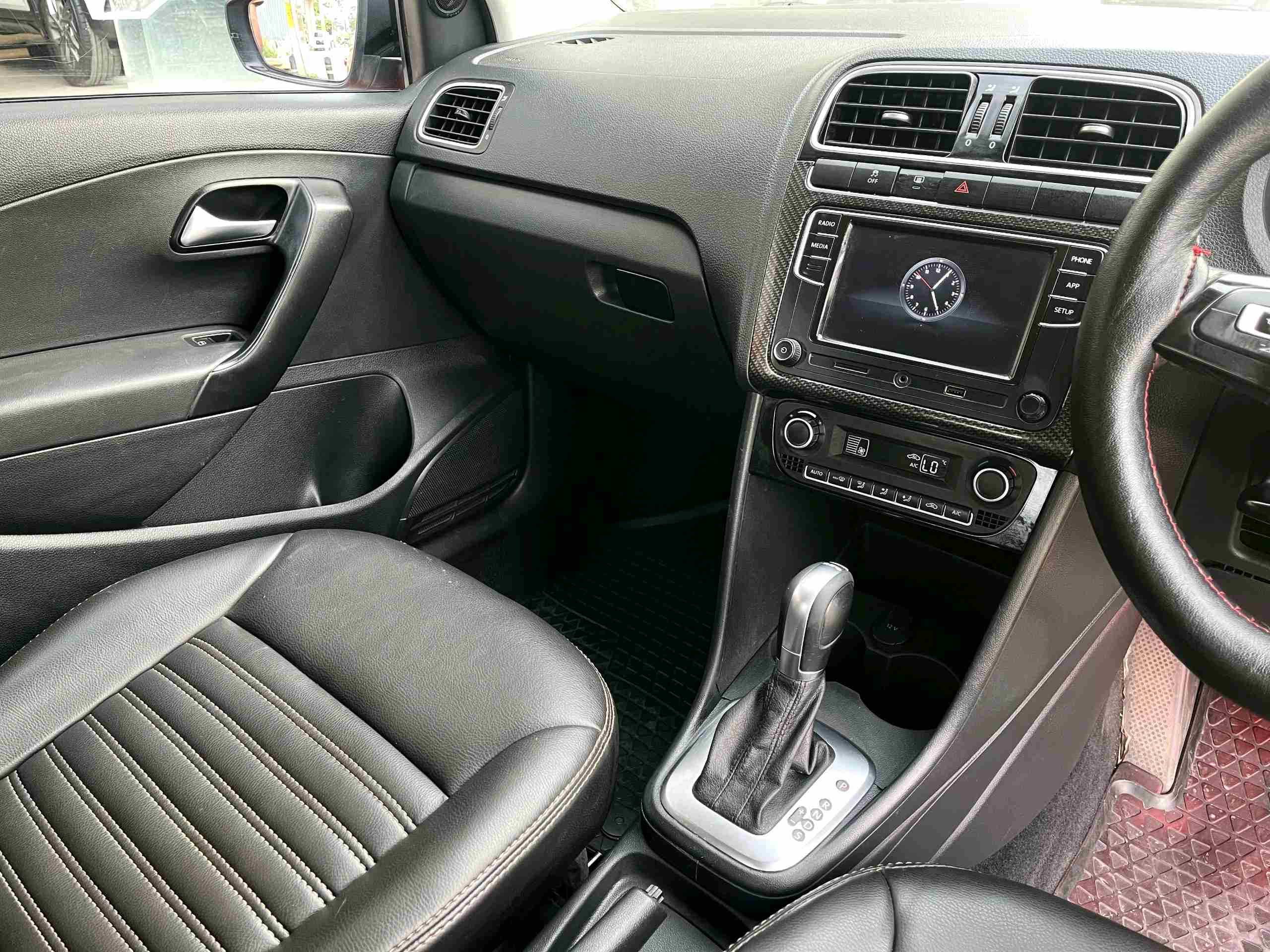Volkswagen Polo Gt Tsi photo 5