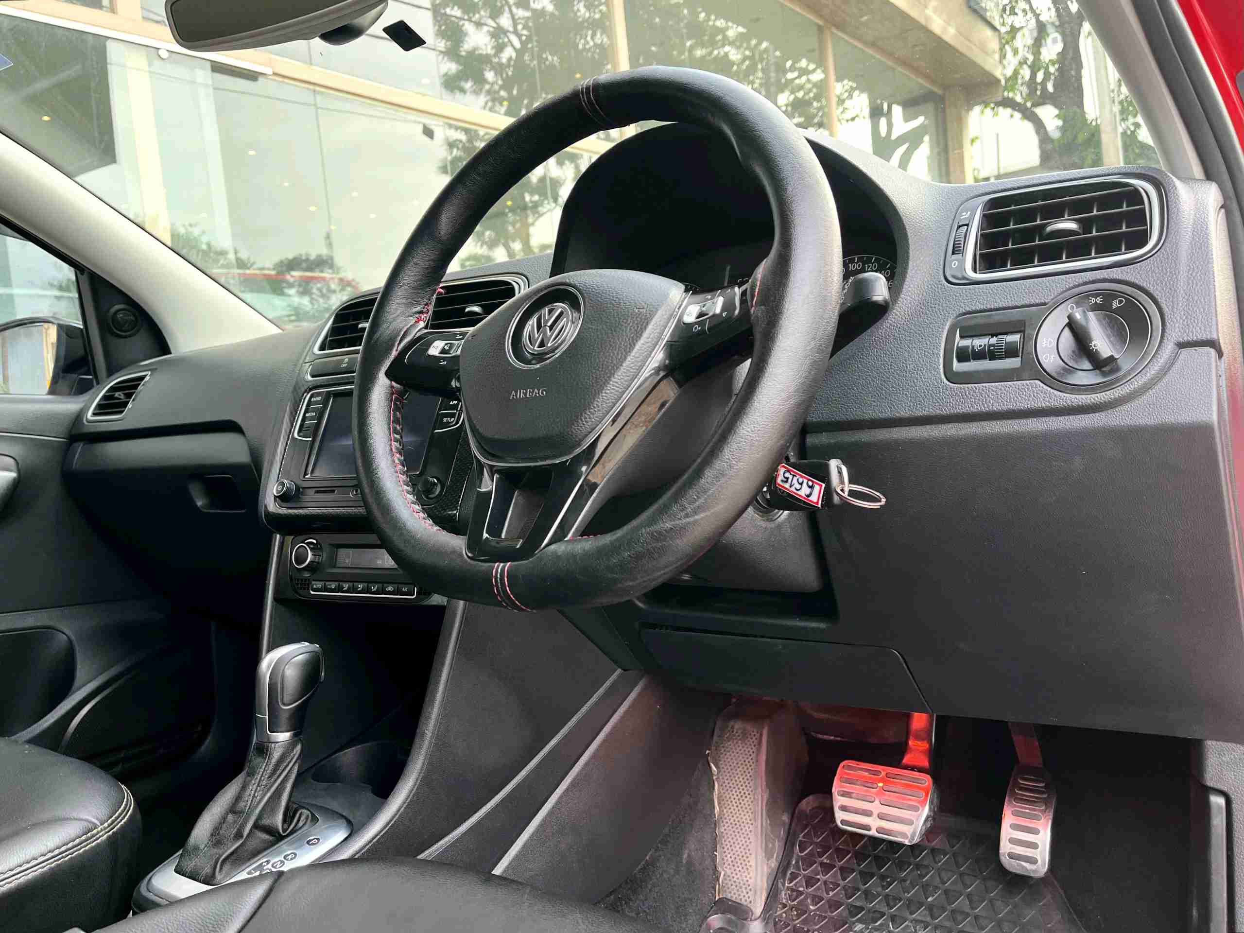 Volkswagen Polo Gt Tsi photo 6