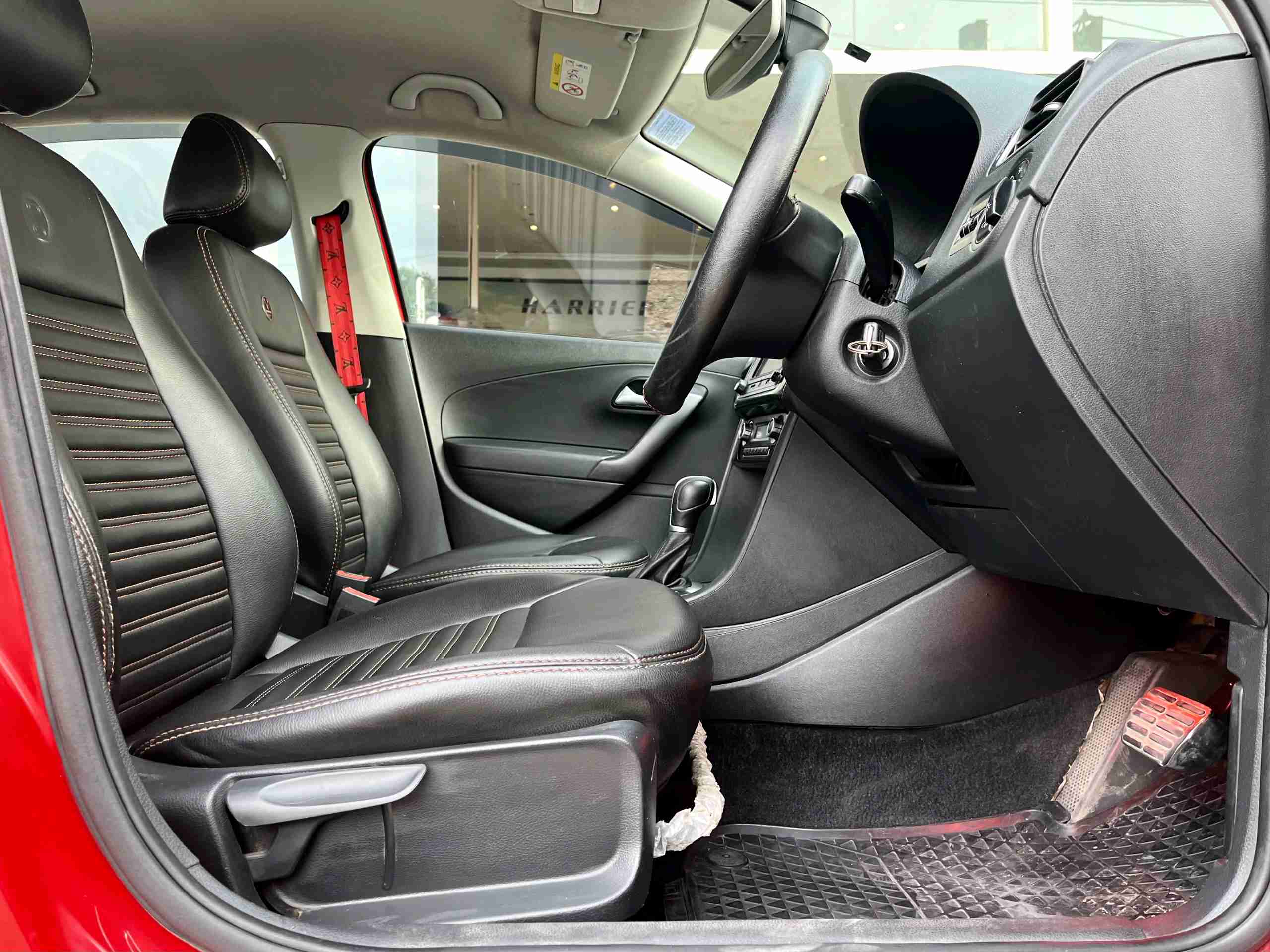 Volkswagen Polo Gt Tsi photo 9