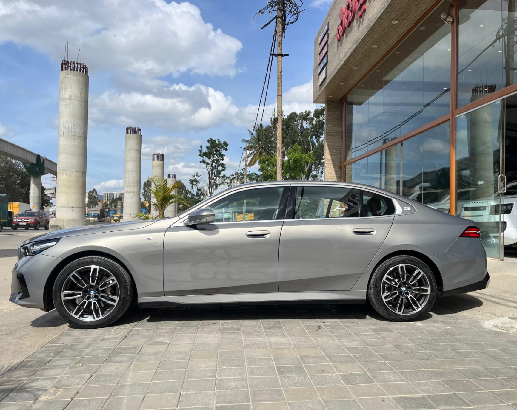 BMW 530li photo 9