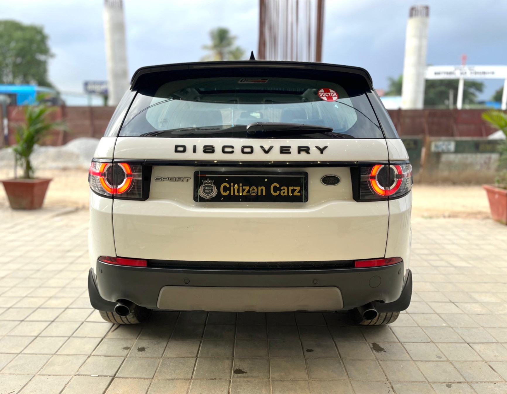 Land Rover Discovery Sport photo 10