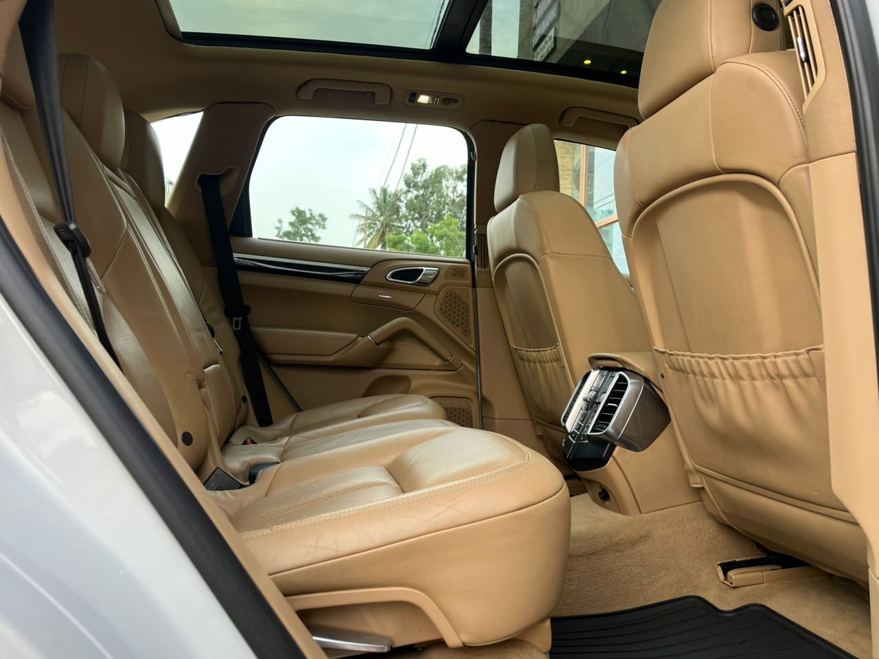 Porsche Cayenne photo 7