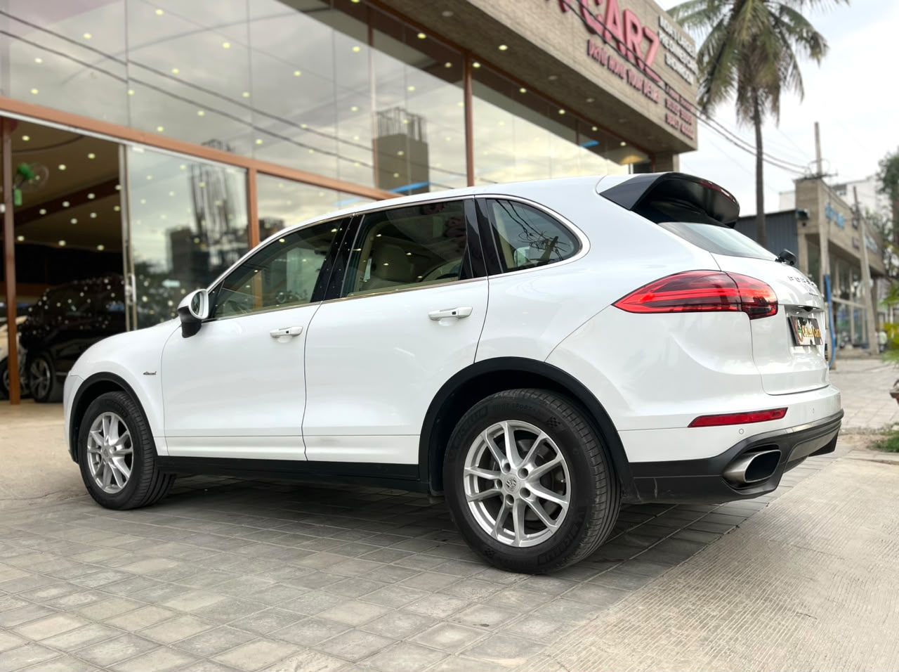 Porsche Cayenne photo 9
