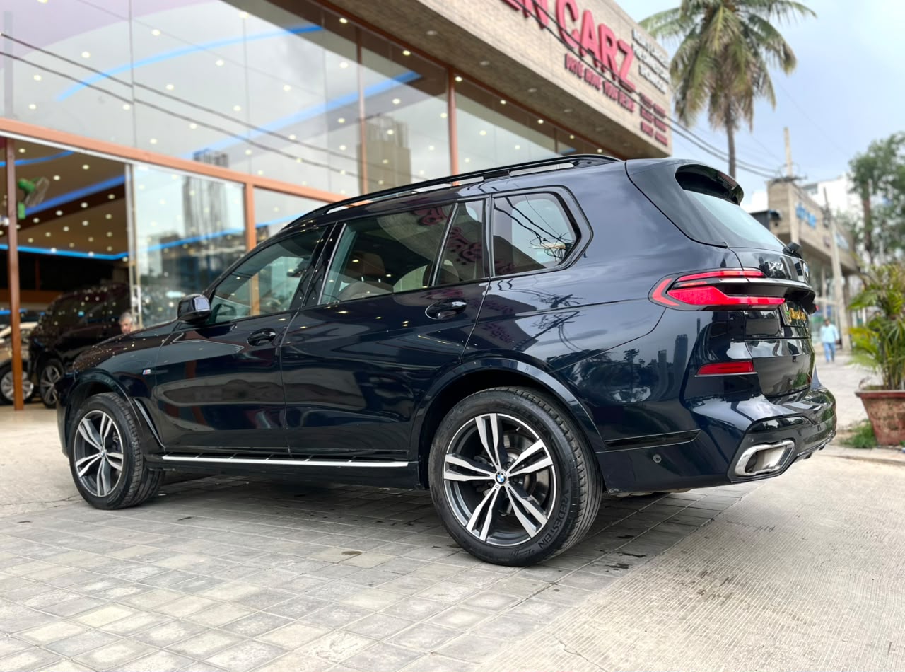 BMW X7 Lci photo 9