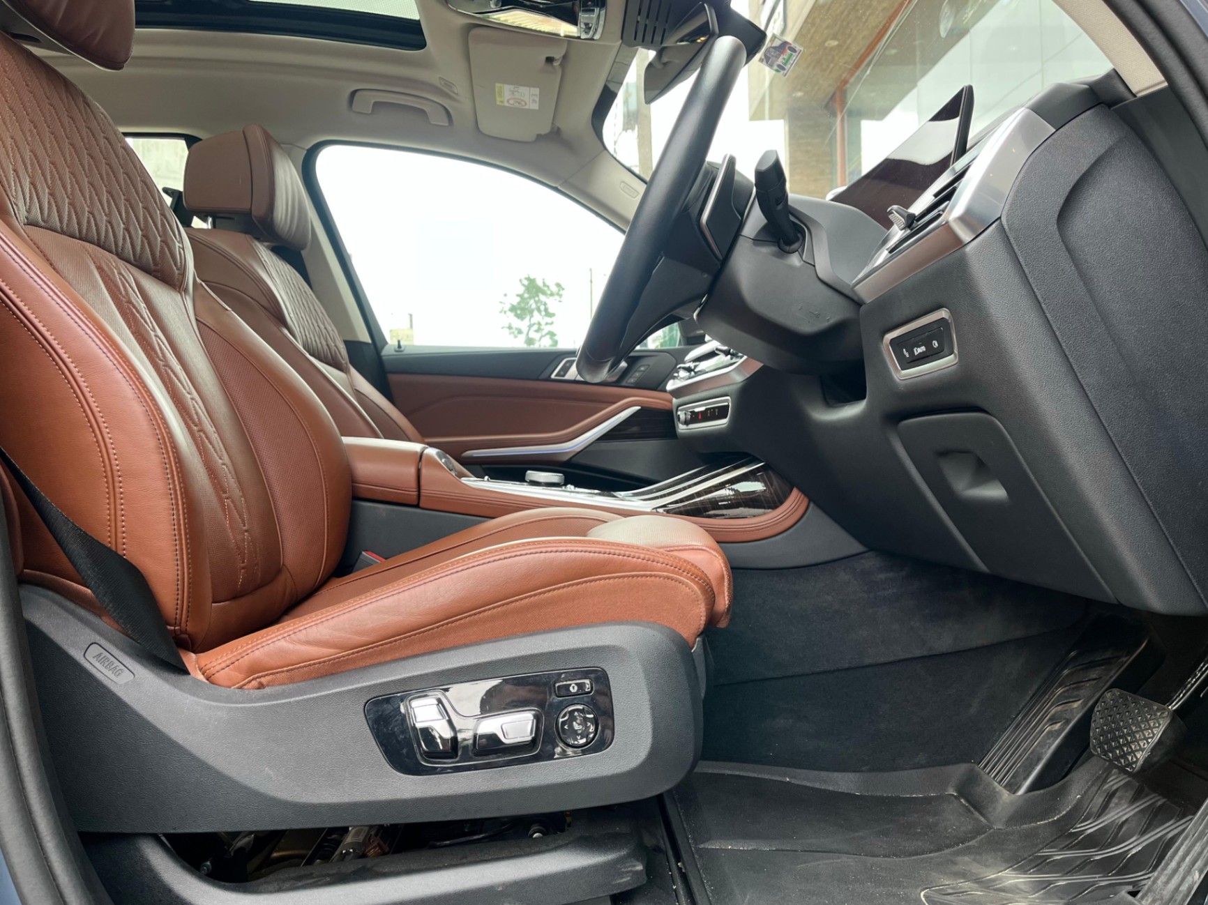 BMW X7 photo 6
