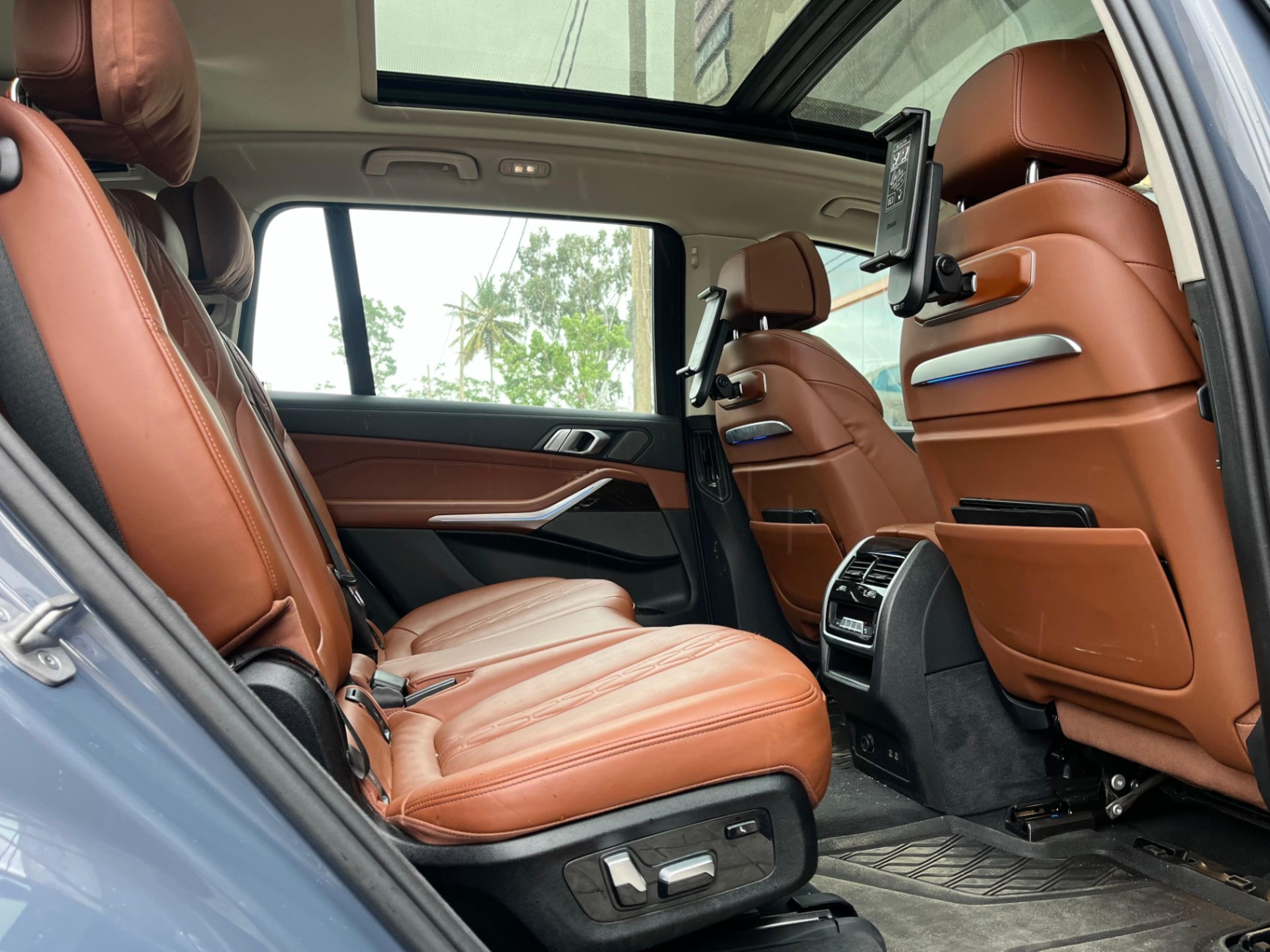 BMW X7 photo 7