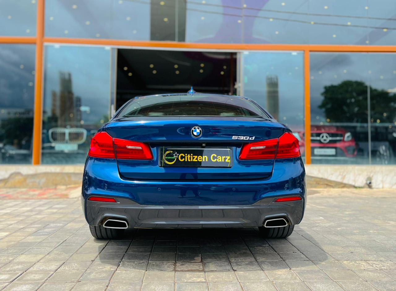BMW 5 Series photo 10