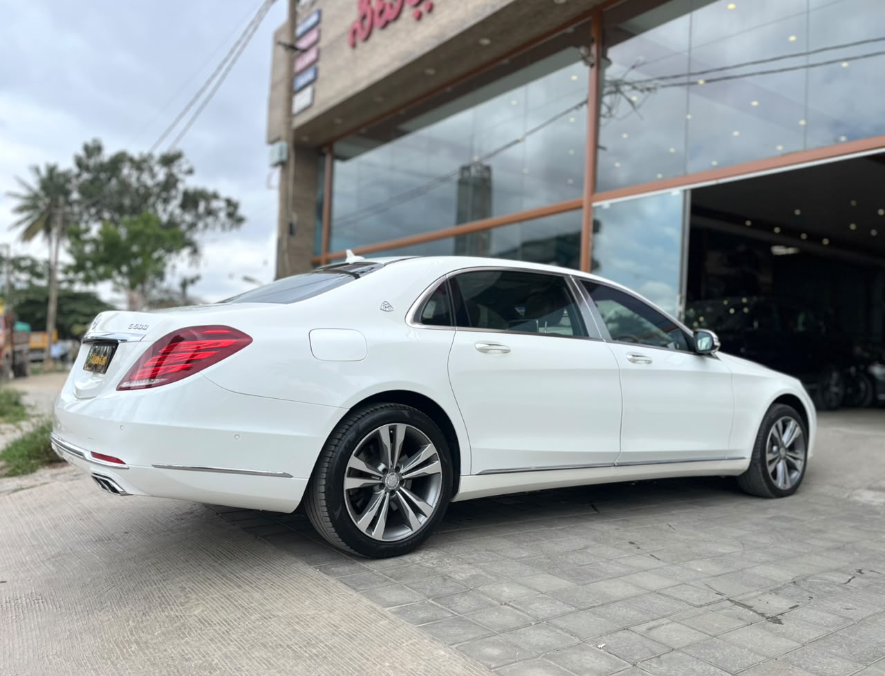 Mercedes Benz S Class Maybach photo 8
