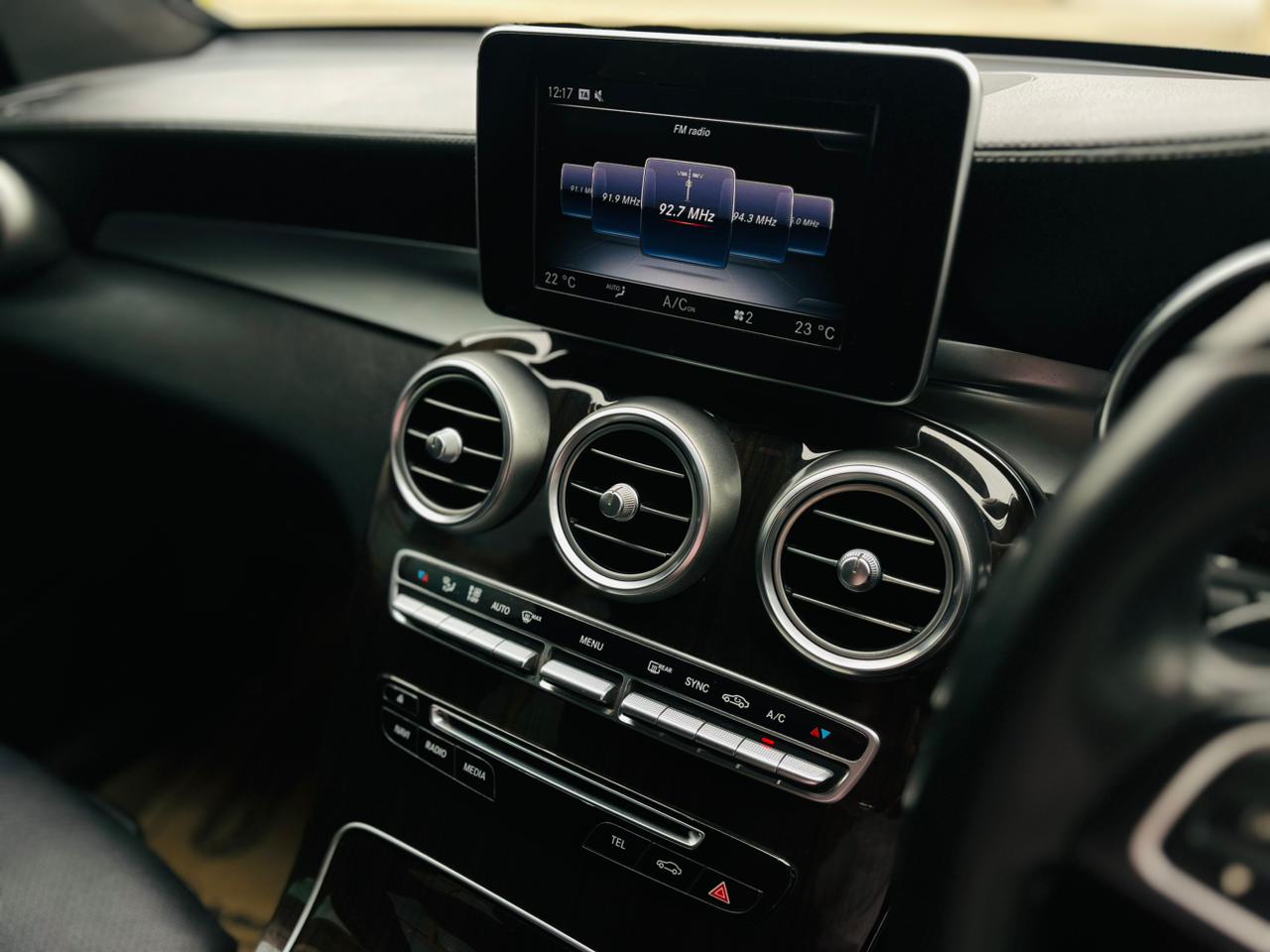 Mercedes Benz Glc 220d 4 Matic photo 4