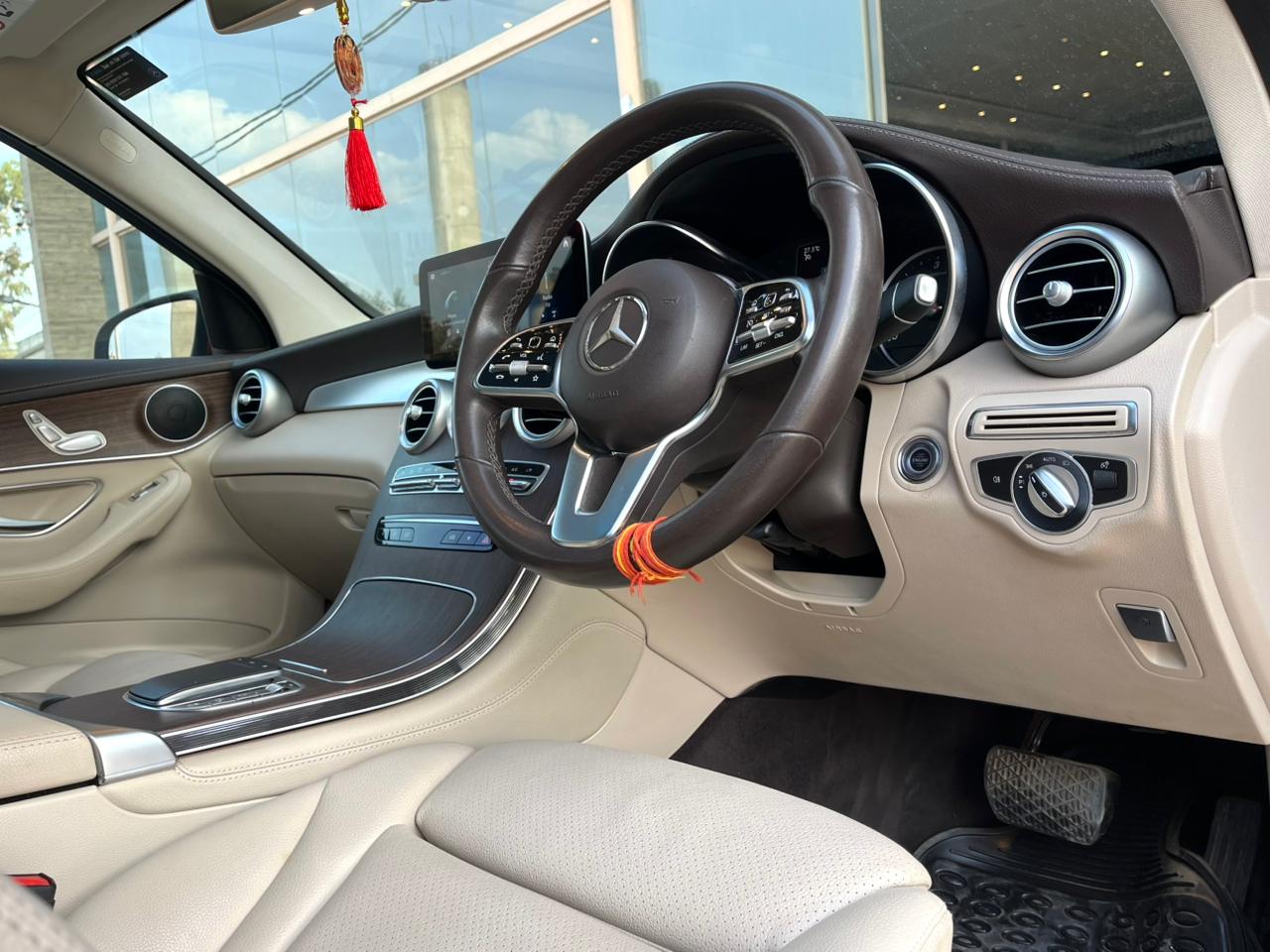 Mercedes Benz Glc photo 4