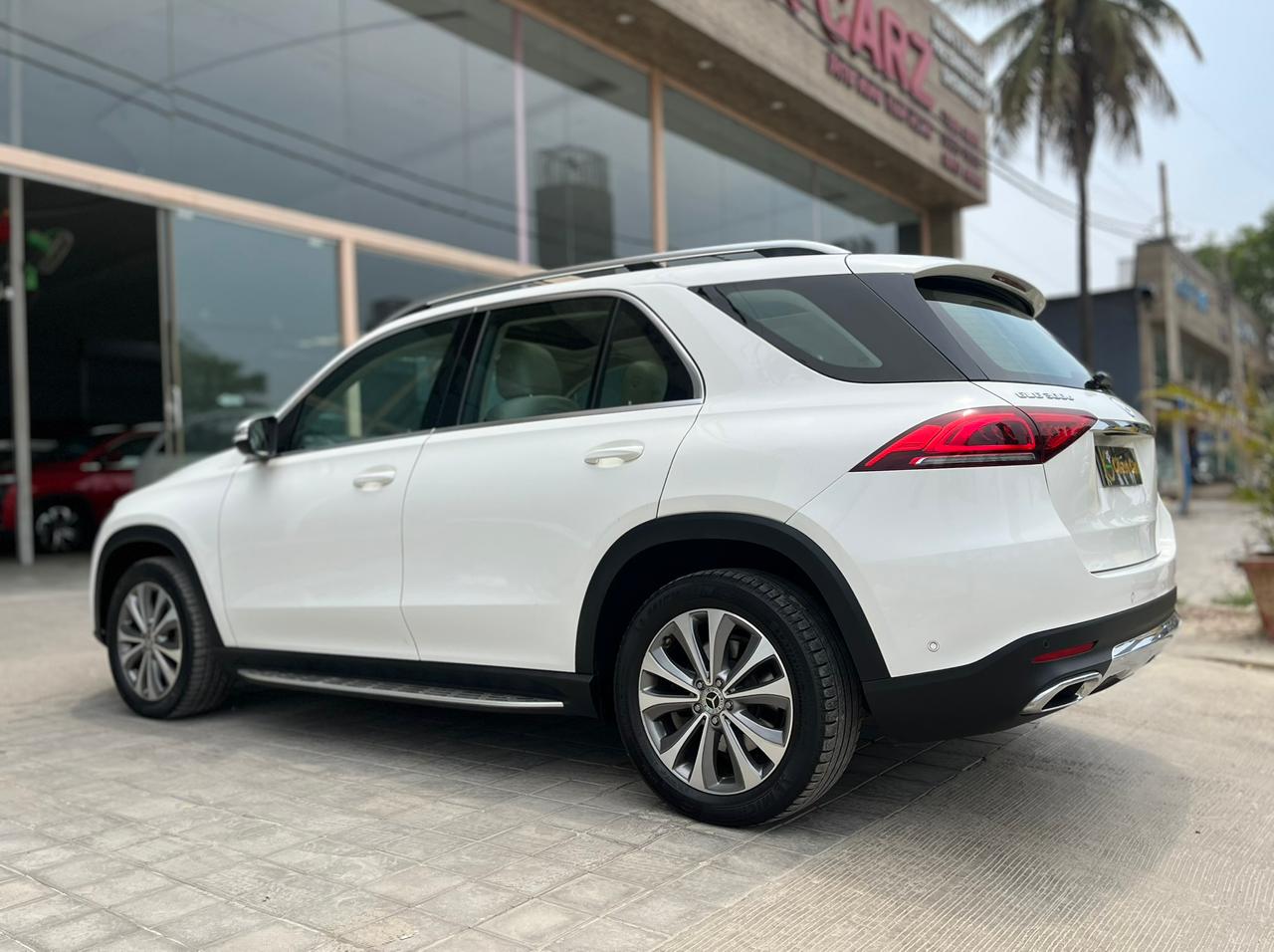 Mercedes Benz Gle photo 9