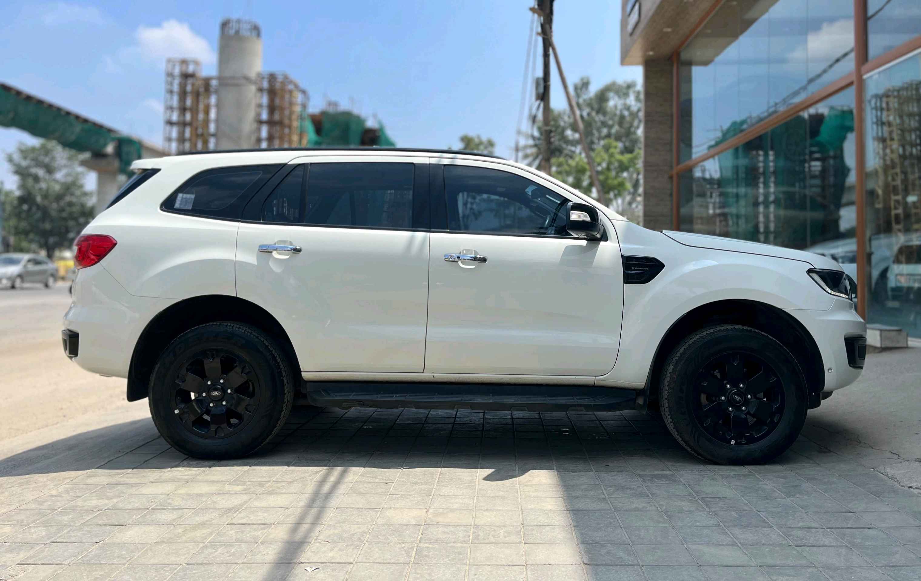 Ford Endeavour 2.0 photo 6