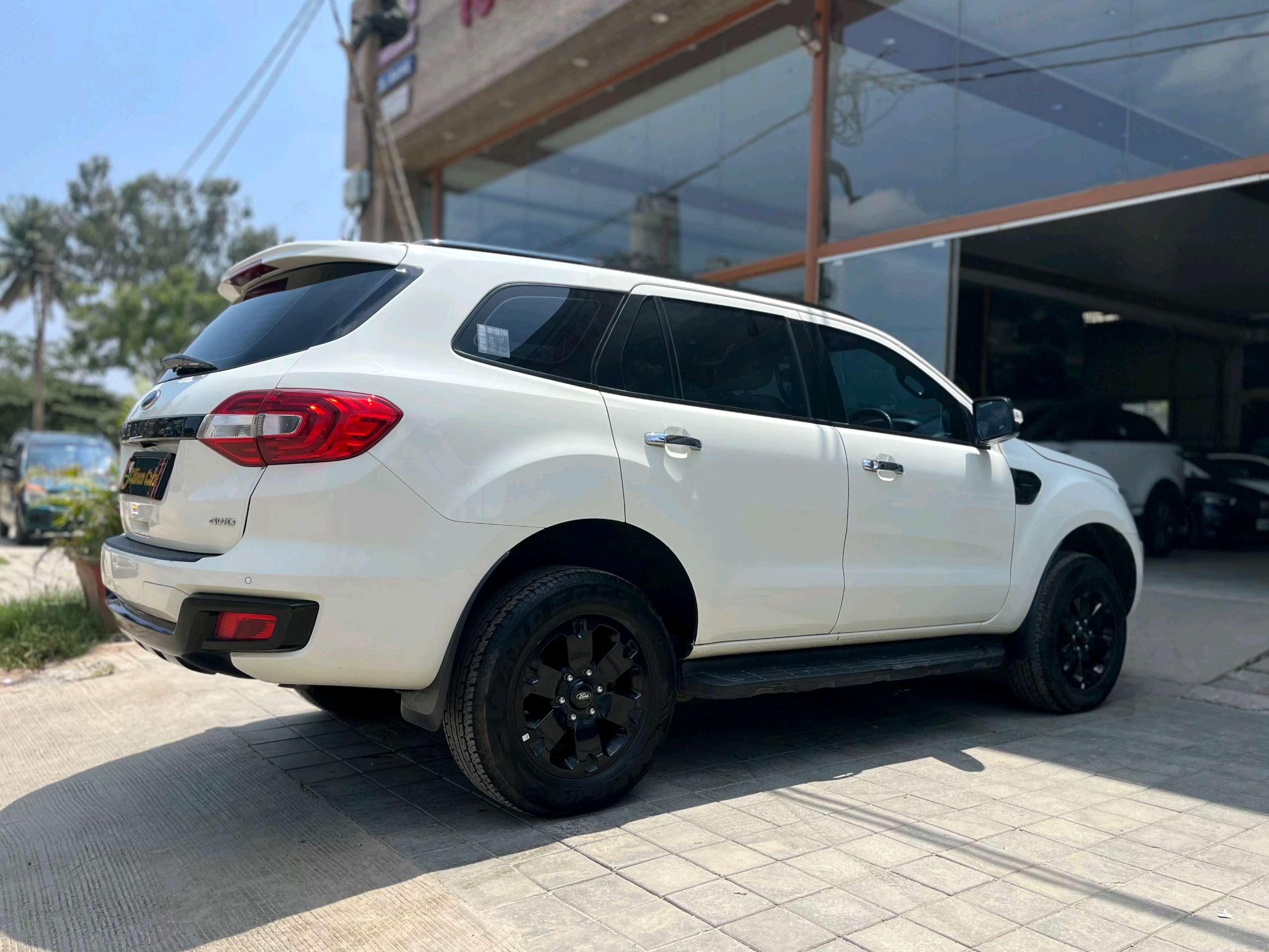 Ford Endeavour 2.0 photo 10