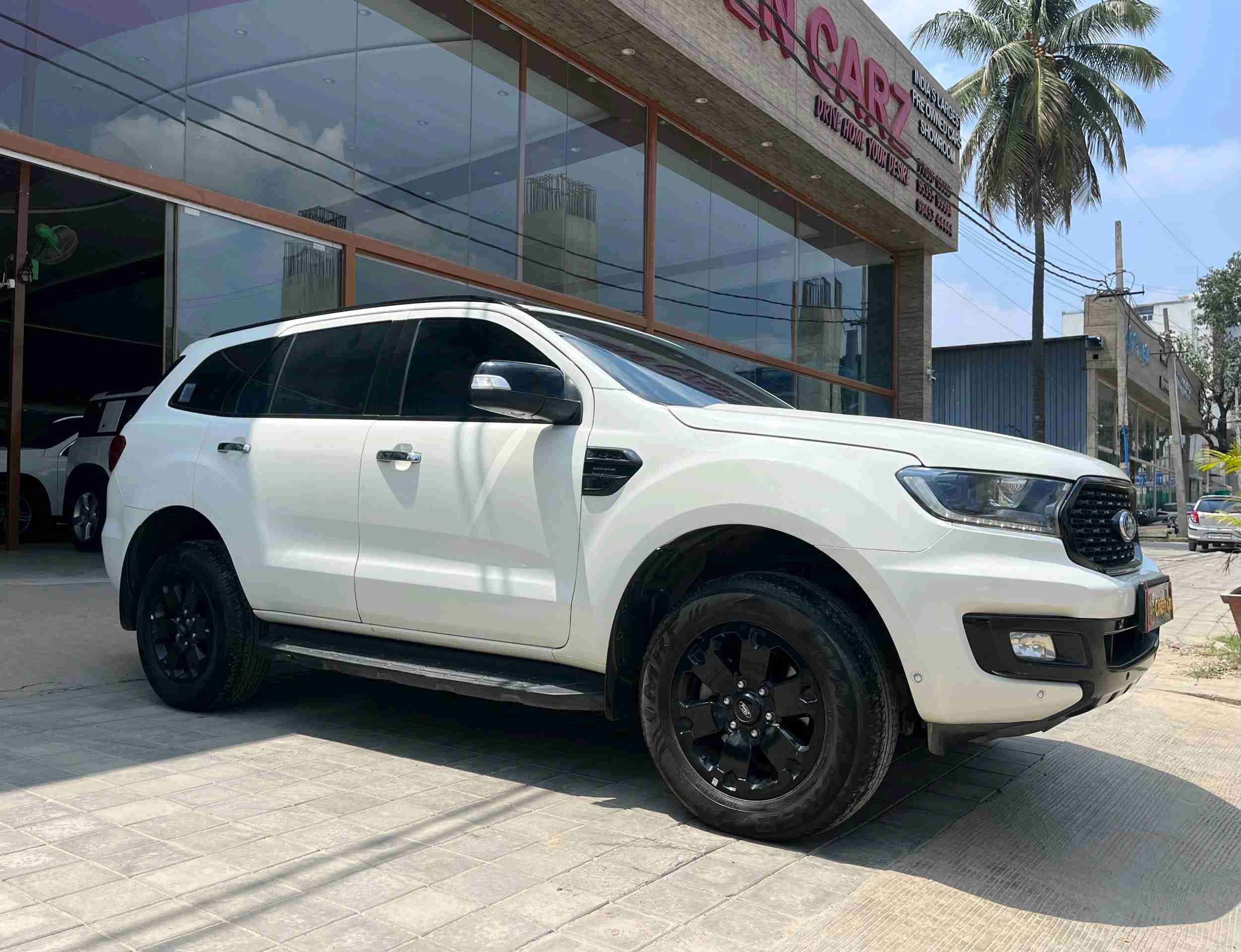Ford Endeavour 2.0 photo 11