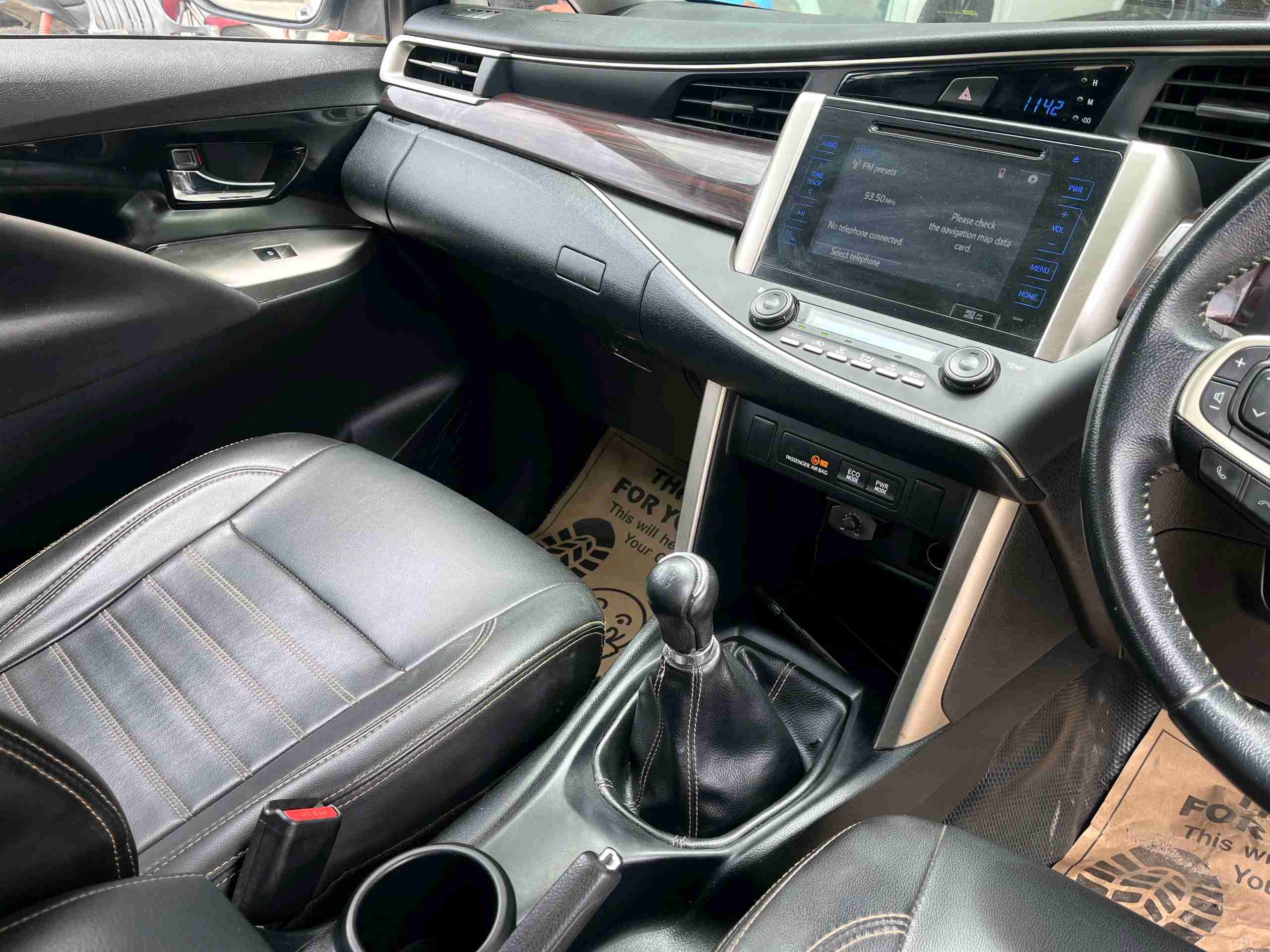 Toyota Innova Crysta photo 10
