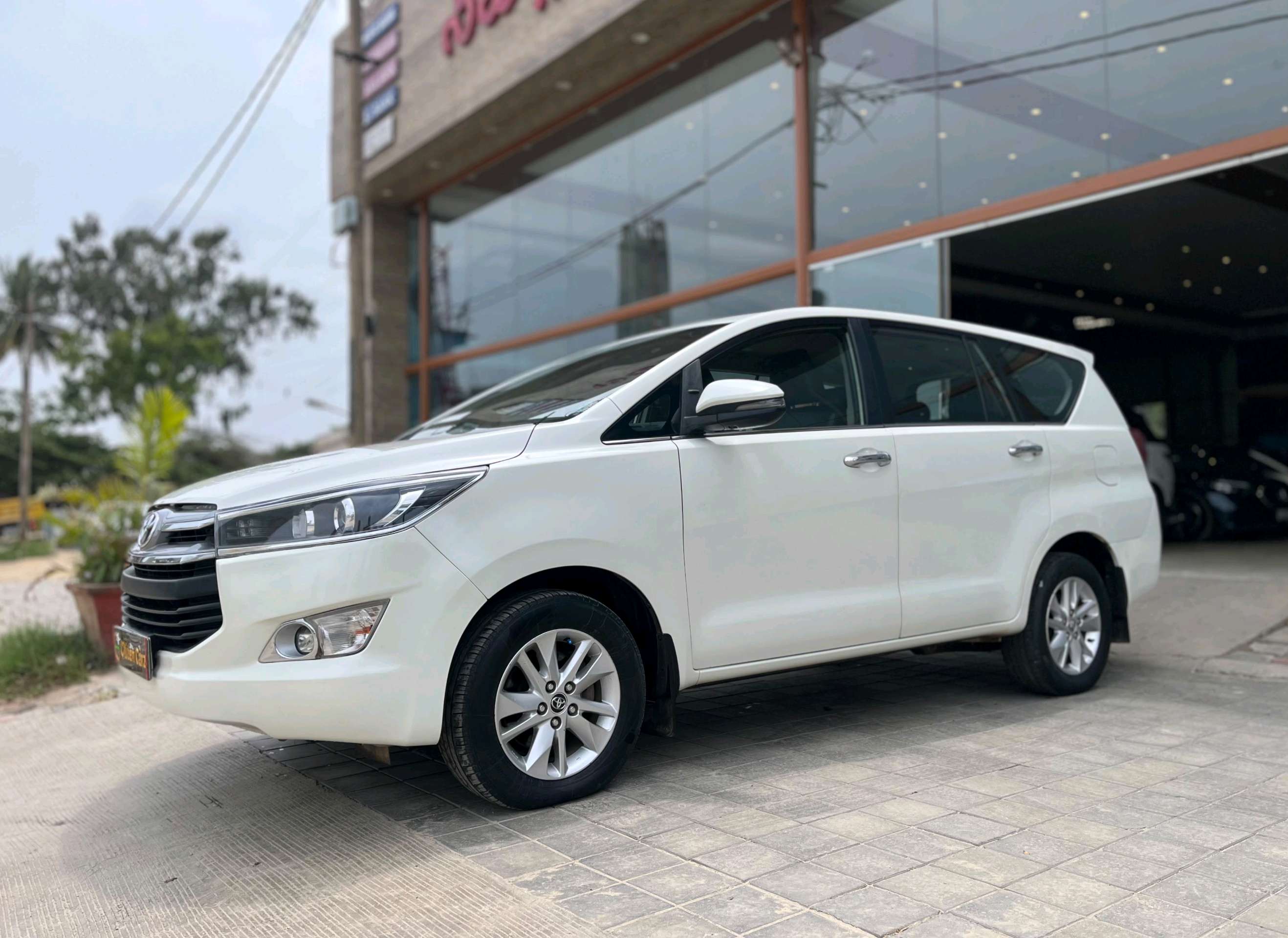 Toyota Innova Crysta photo 14