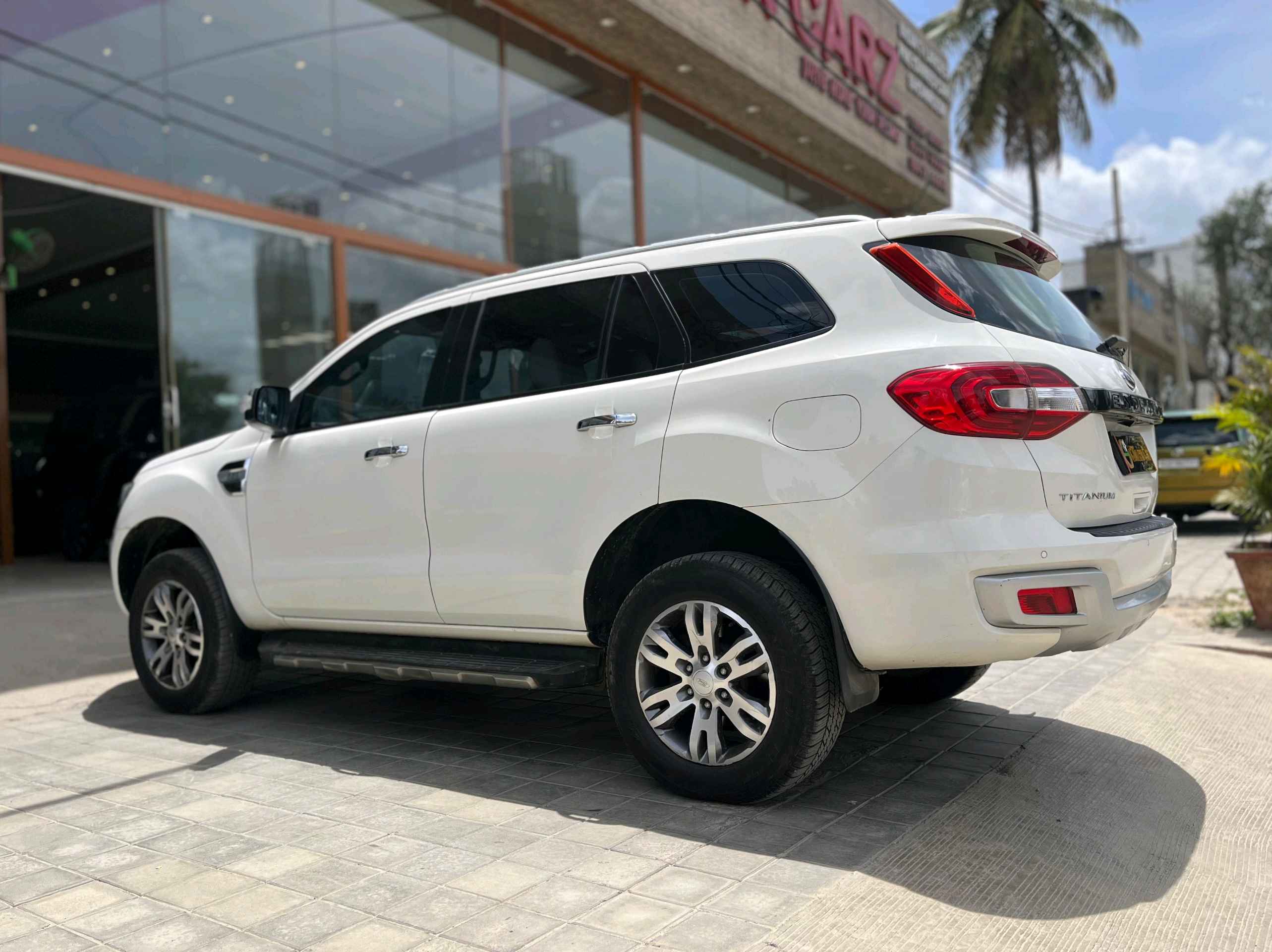 Ford Endeavour 2.2 photo 7