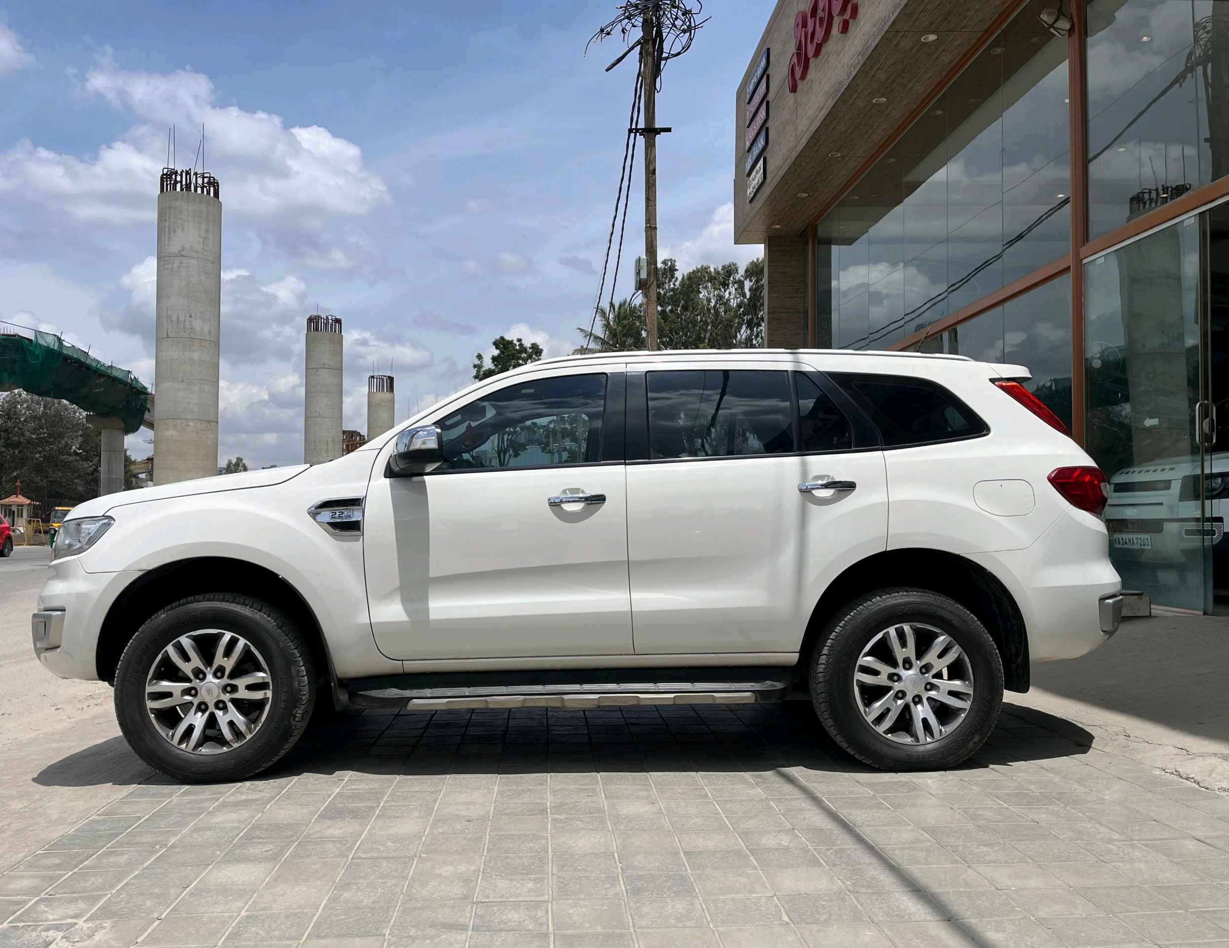 Ford Endeavour 2.2 photo 9