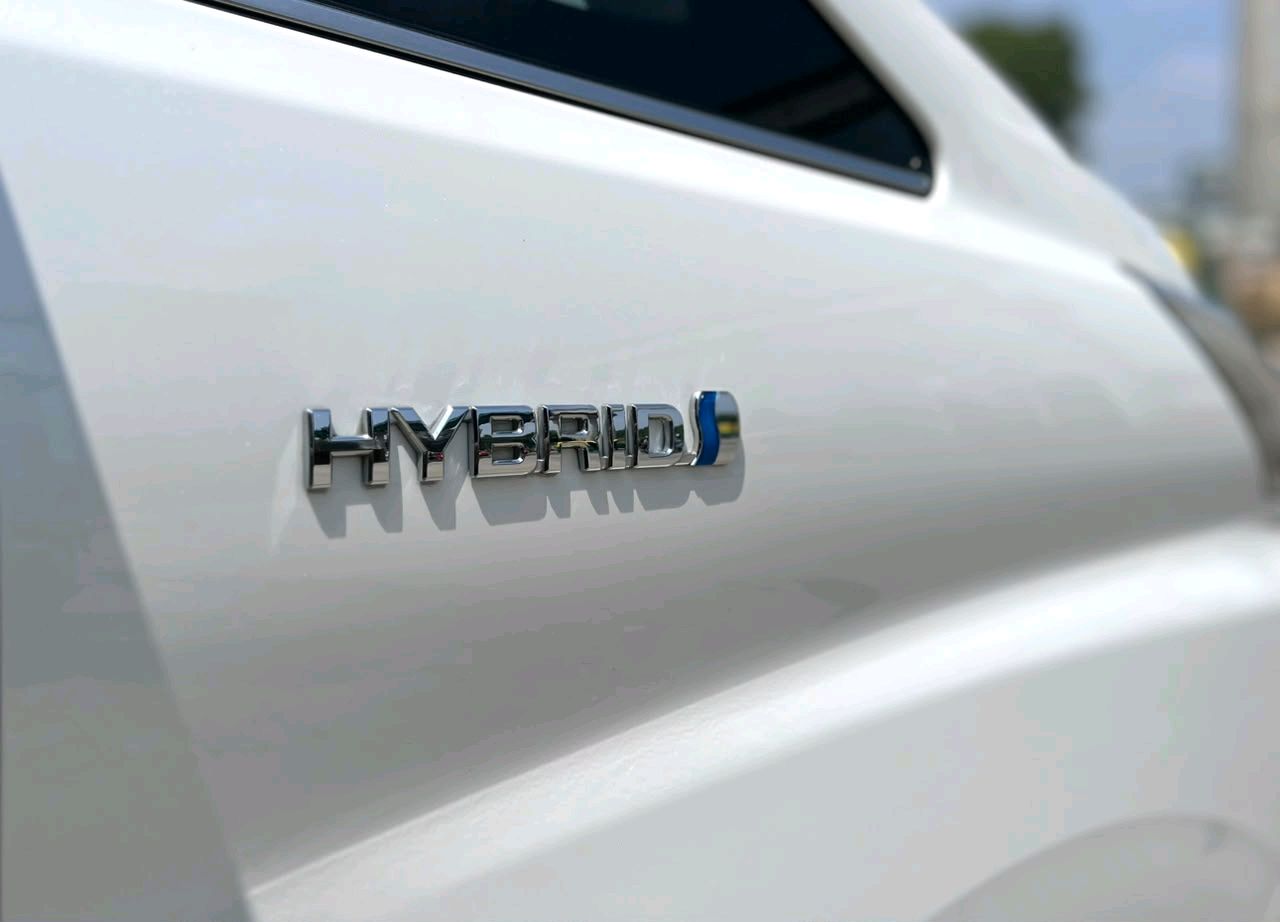 Toyota Vellfire photo 5