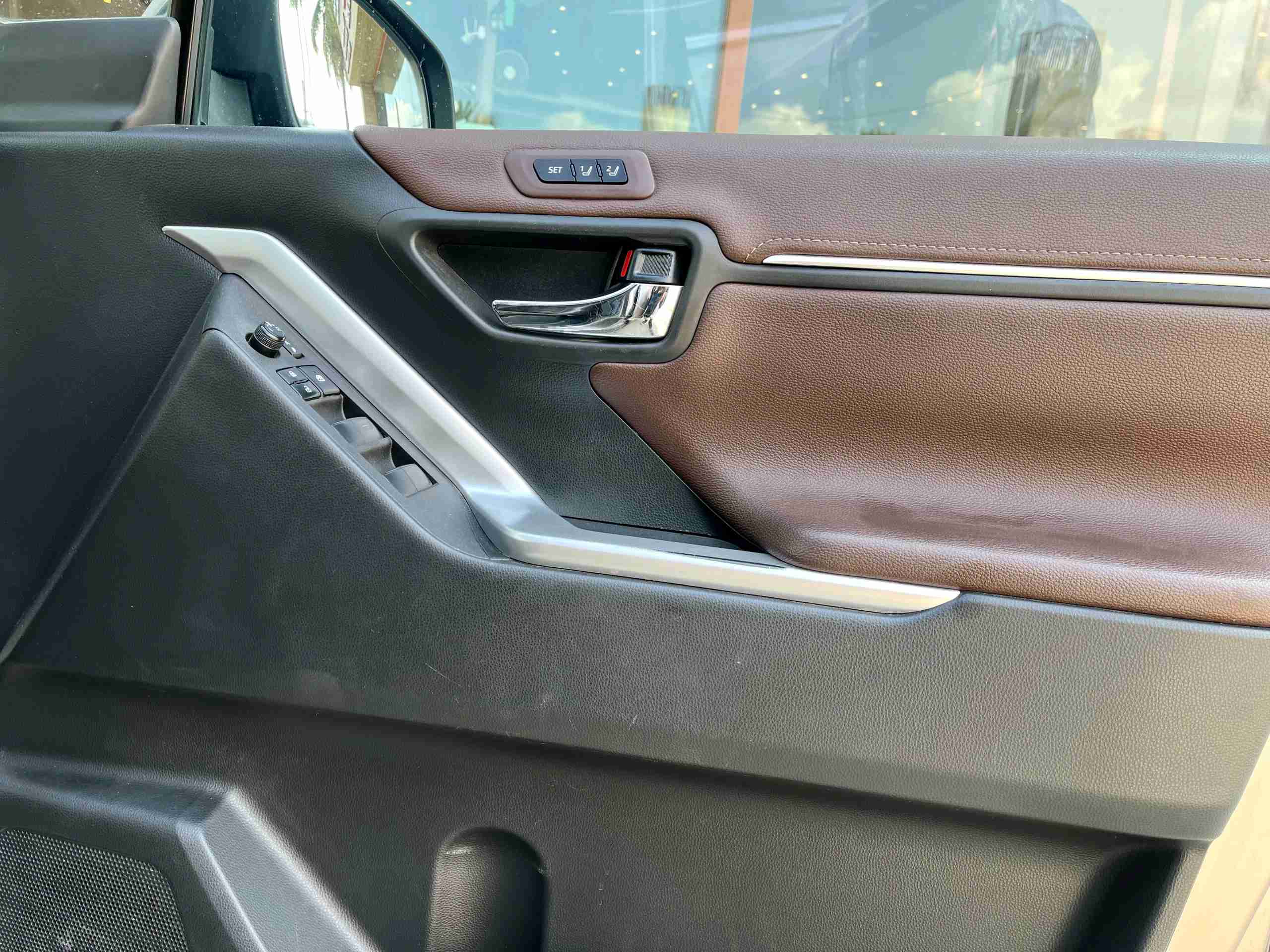 Toyota Innova Hycross photo 5