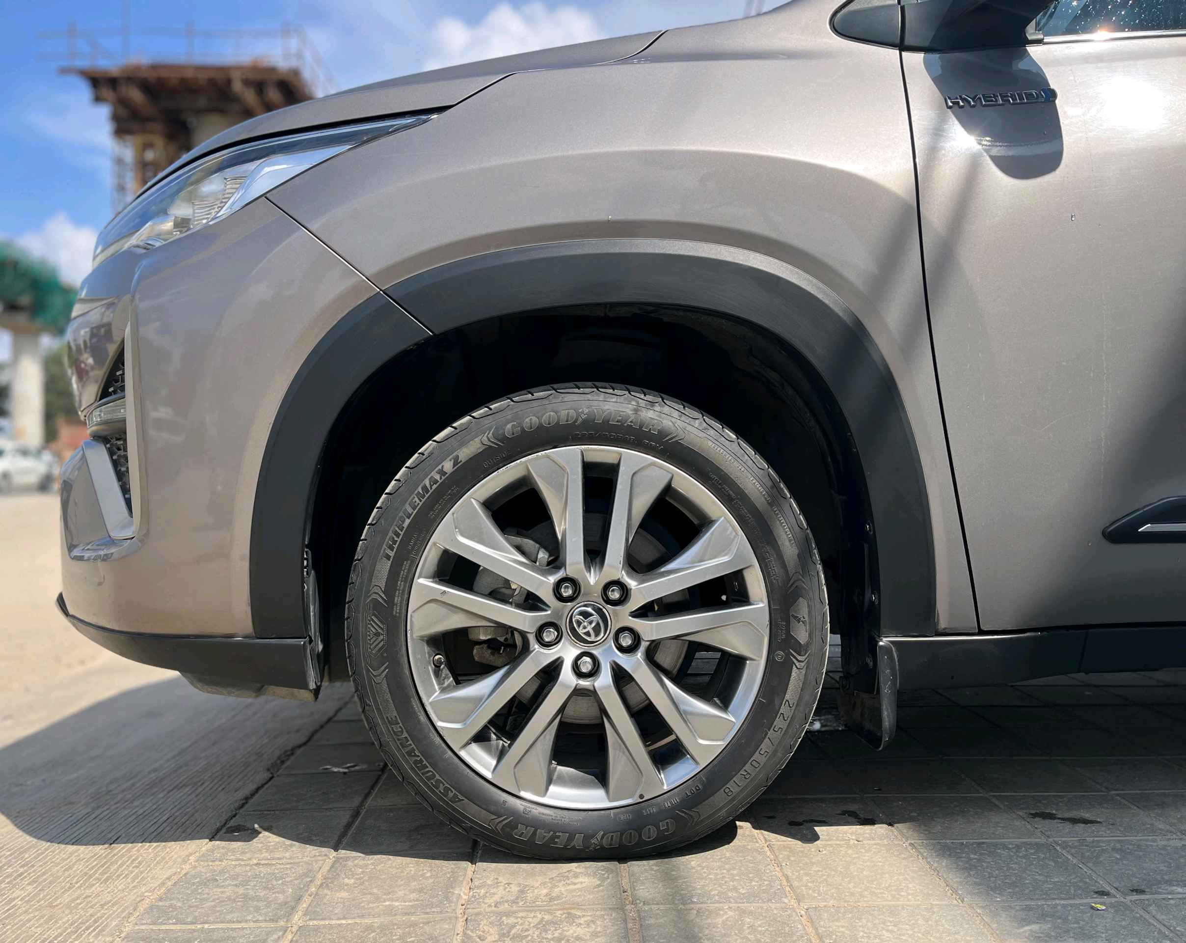 Toyota Innova Hycross photo 6