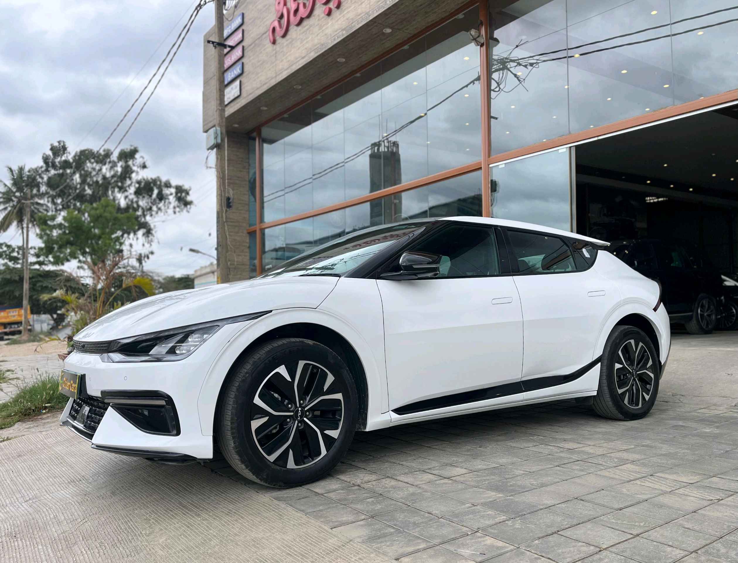 KIA Ev6 photo 4