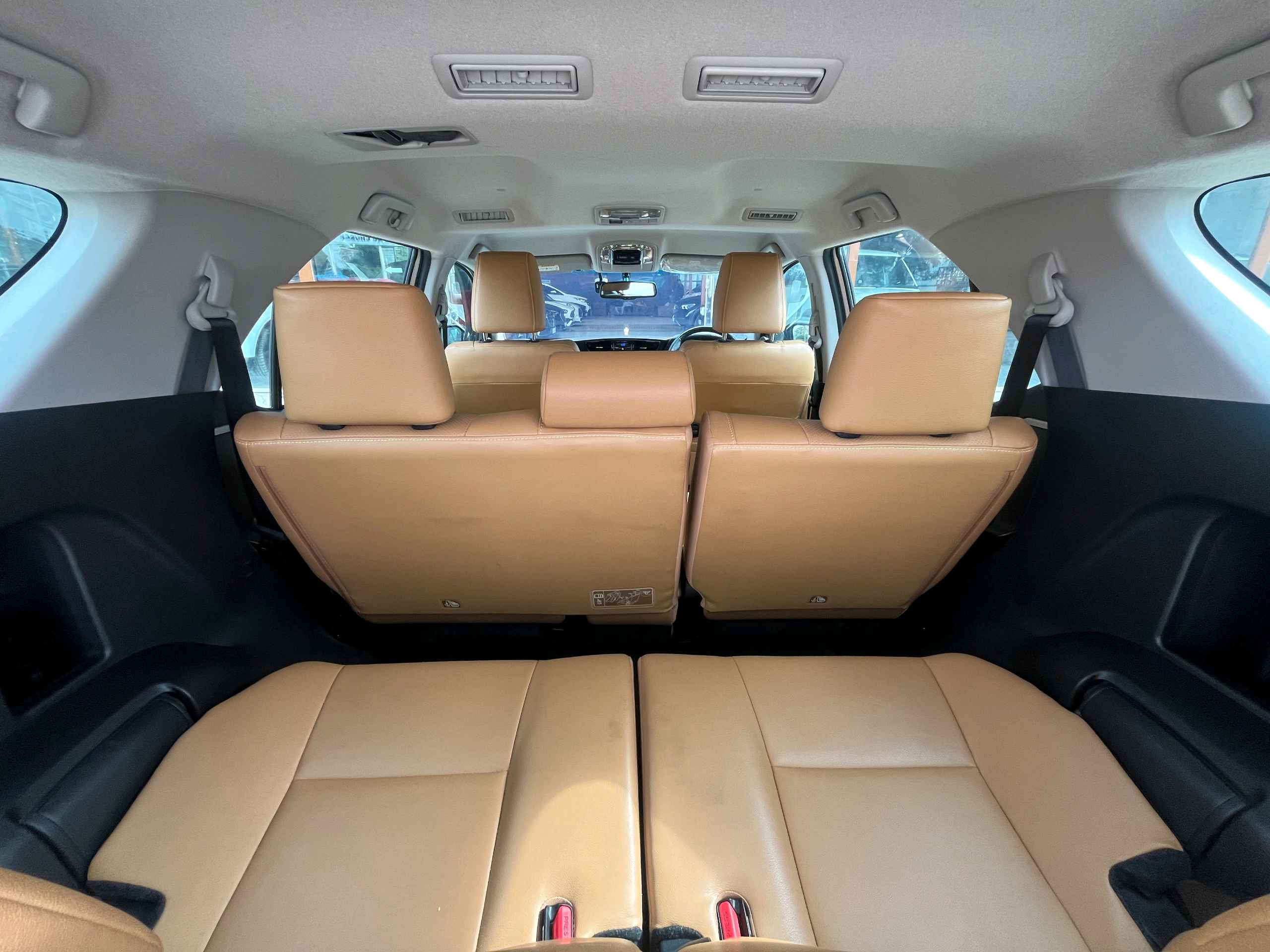 Toyota Fortuner photo 10