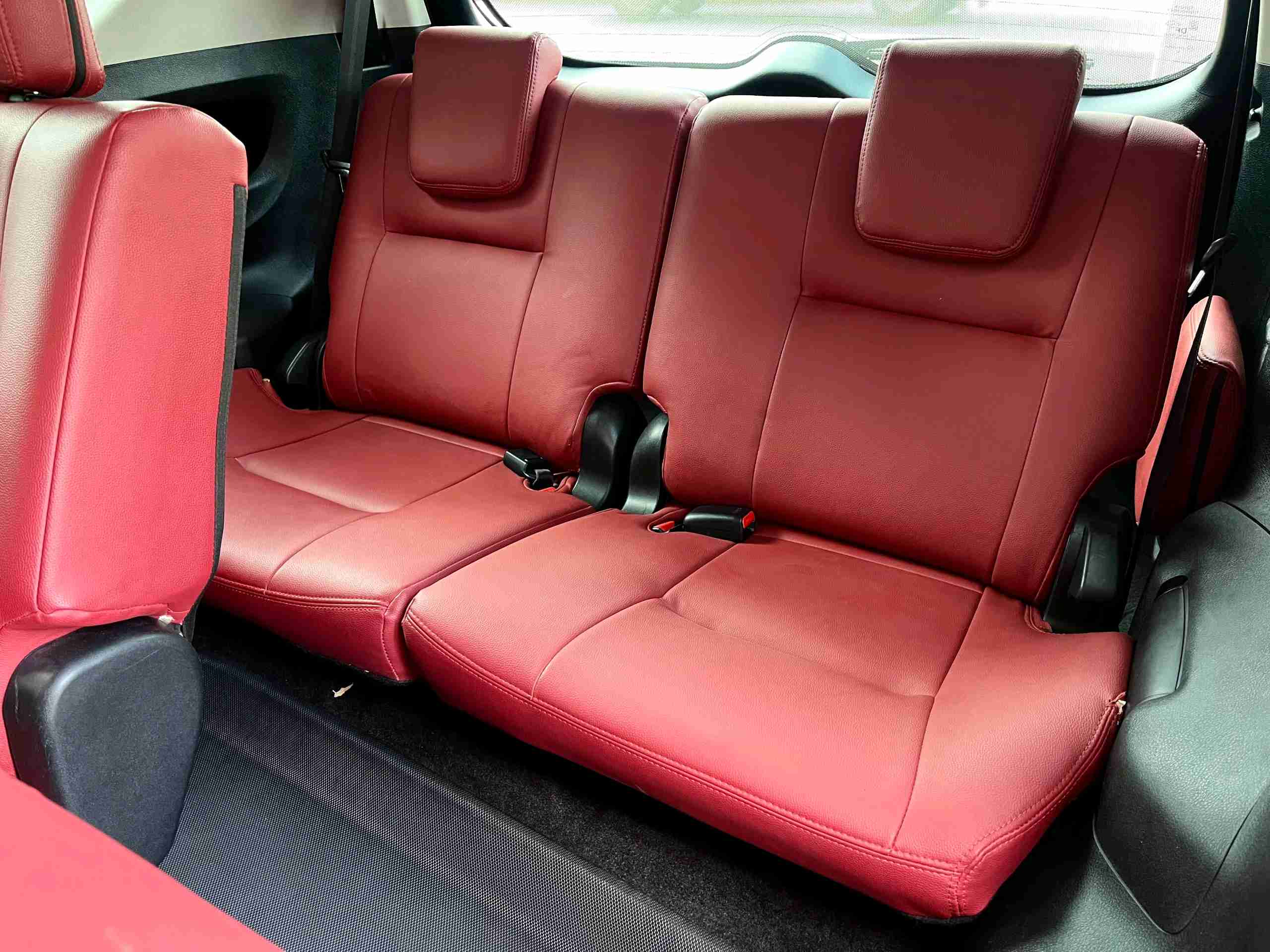 Toyota Innova Crysta photo 8