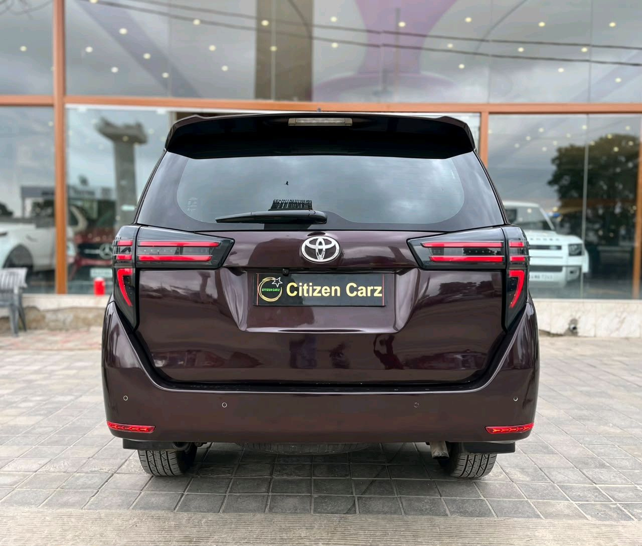 Toyota Innova Crysta photo 10