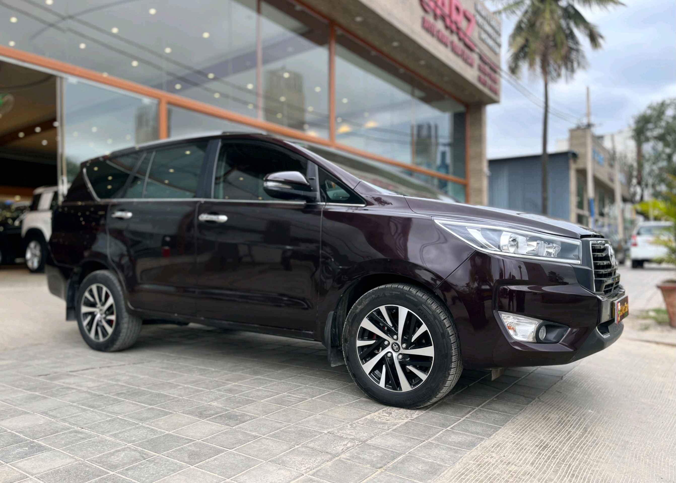 Toyota Innova Crysta photo 12
