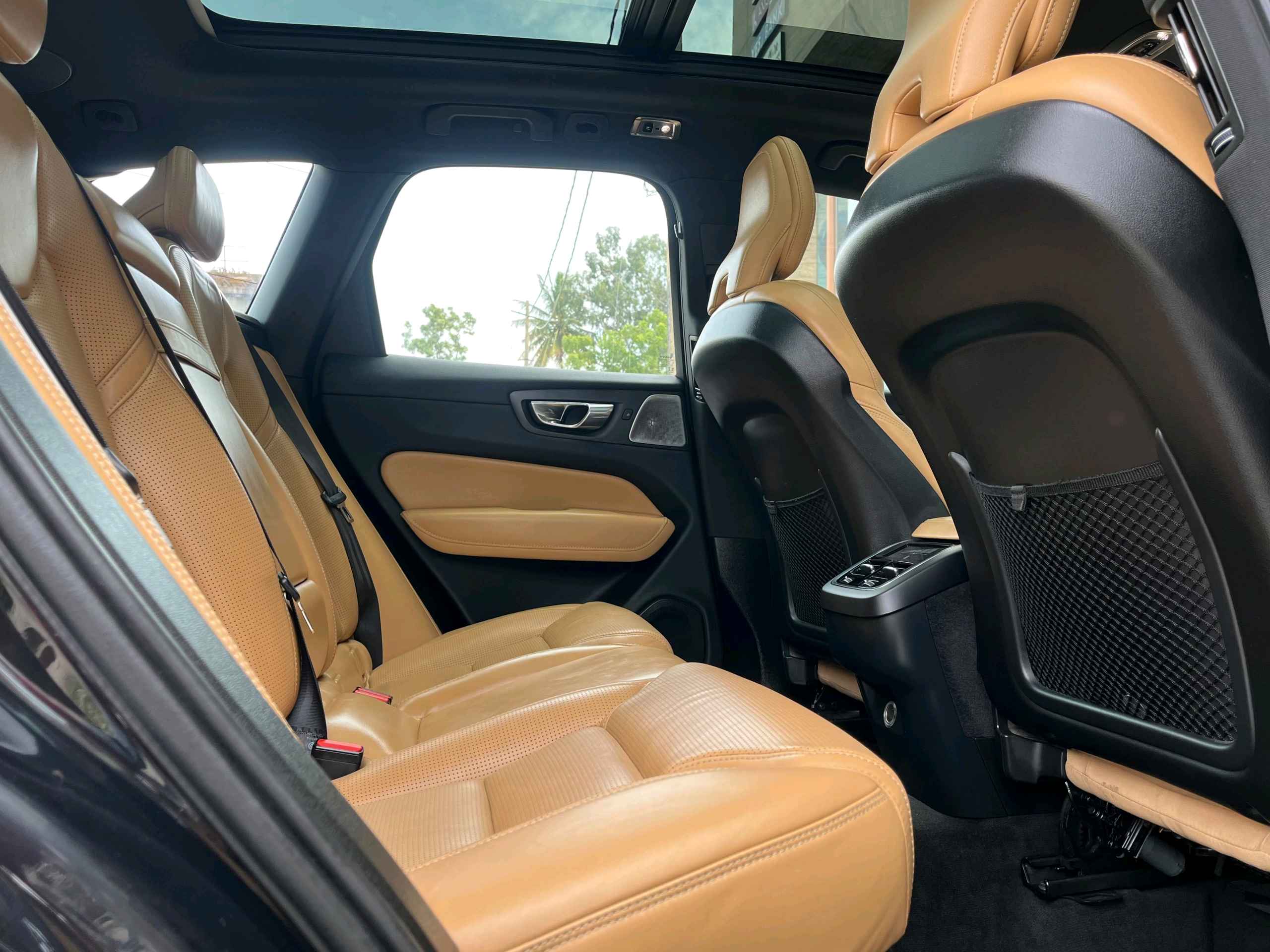 Volvo Xc60 photo 10