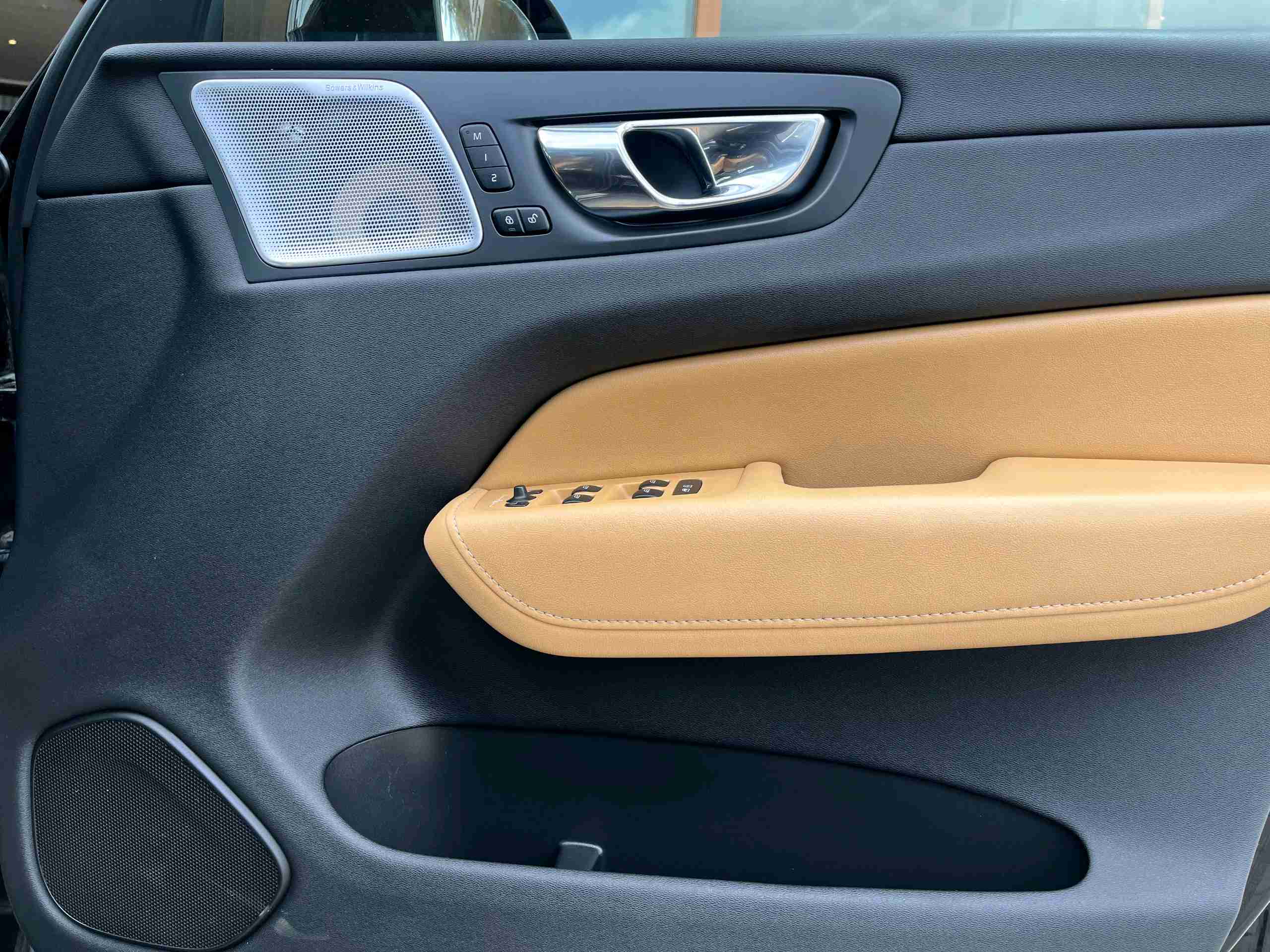 Volvo Xc60 photo 12