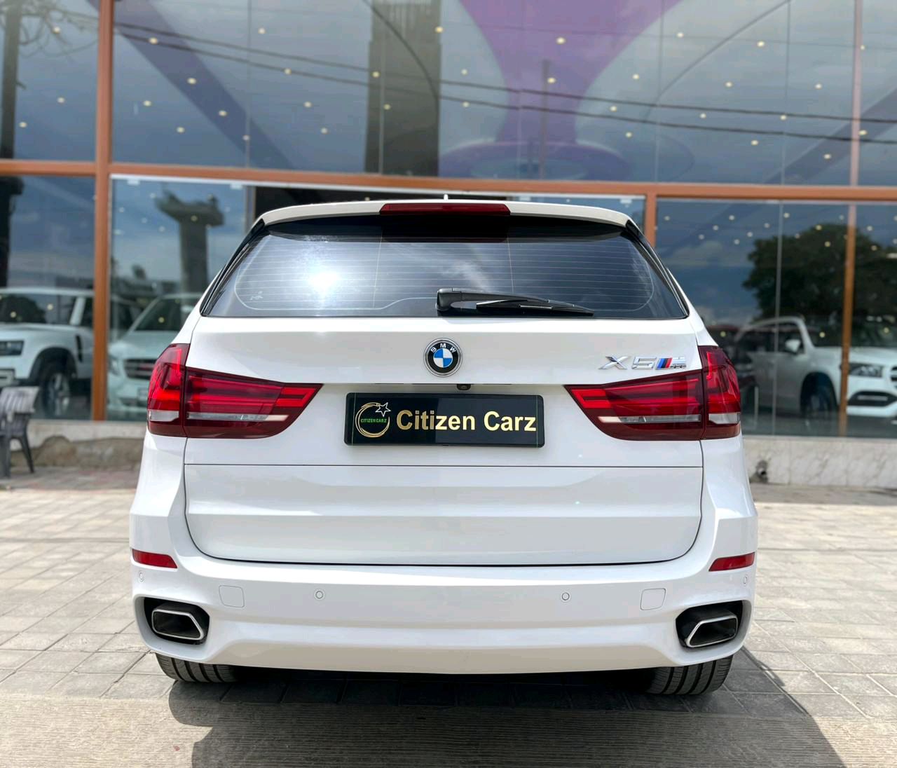 BMW X5 photo 2