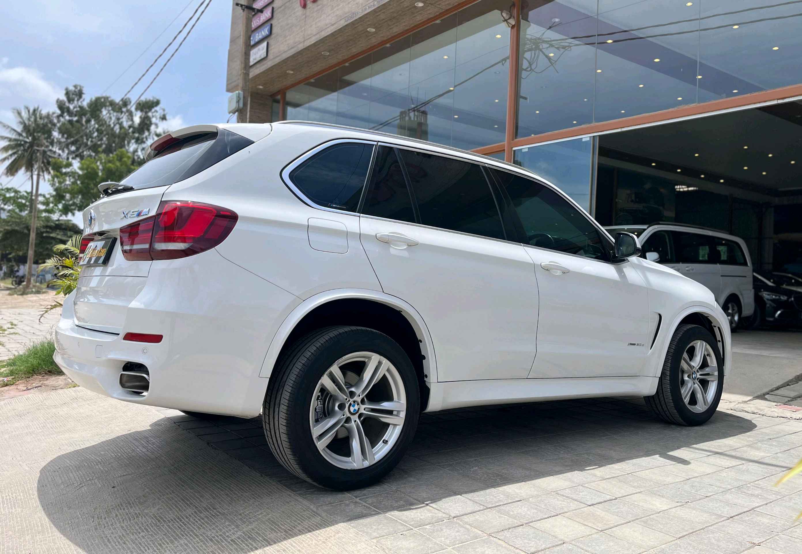 BMW X5 photo 11