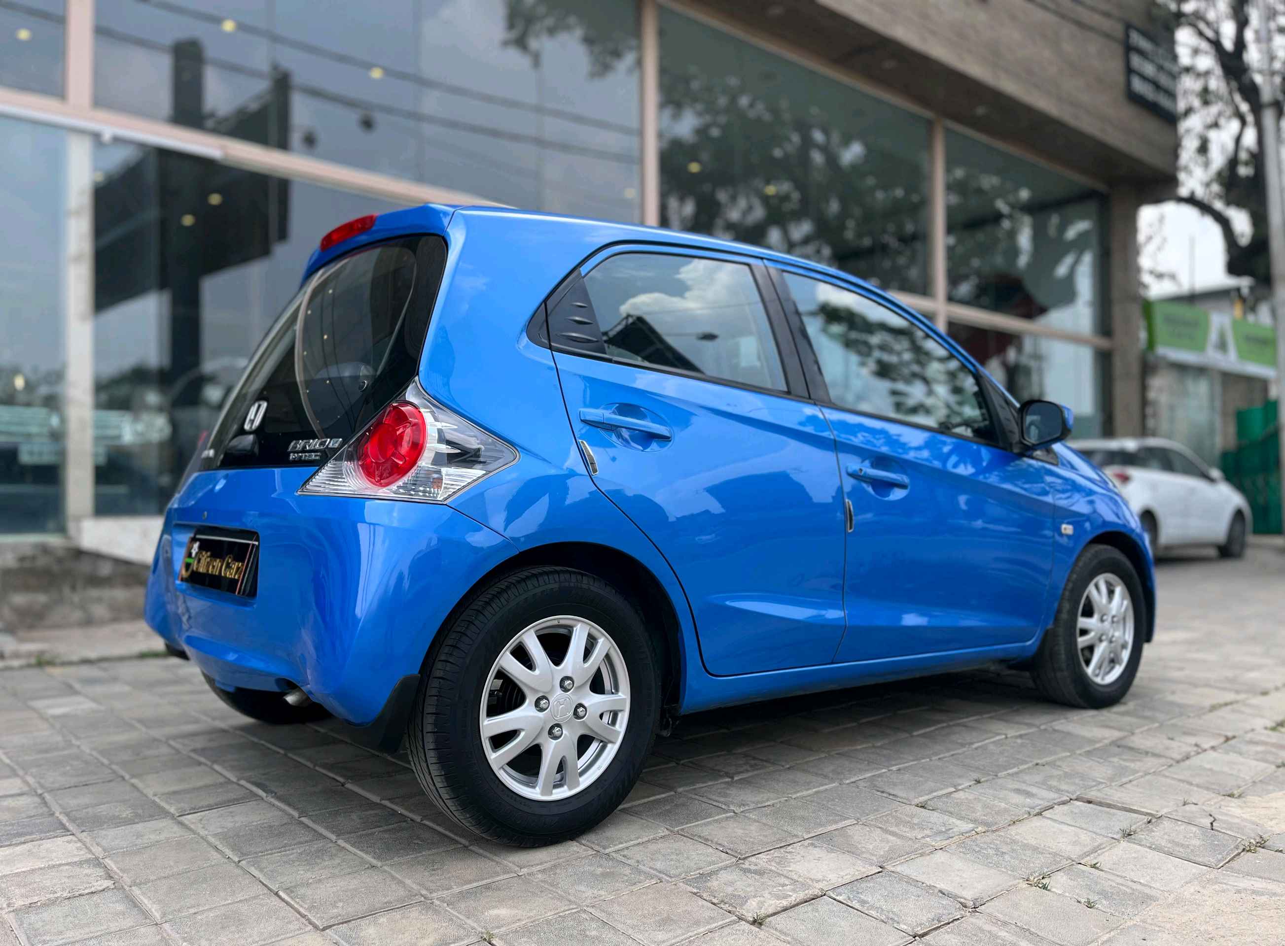 Honda Brio photo 9