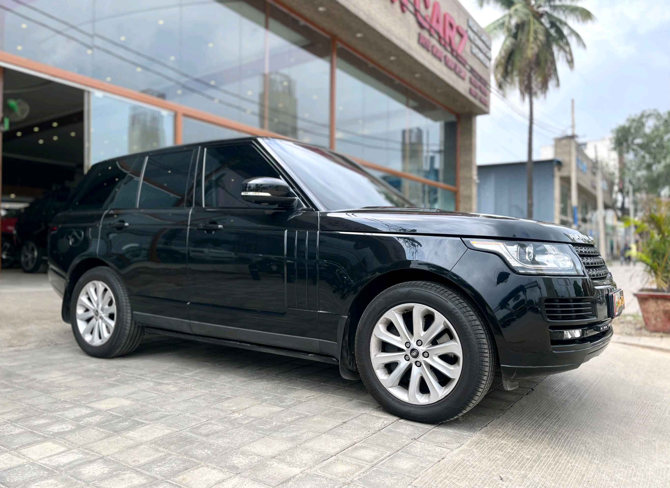 Land Rover Range Rover Vogue photo 4