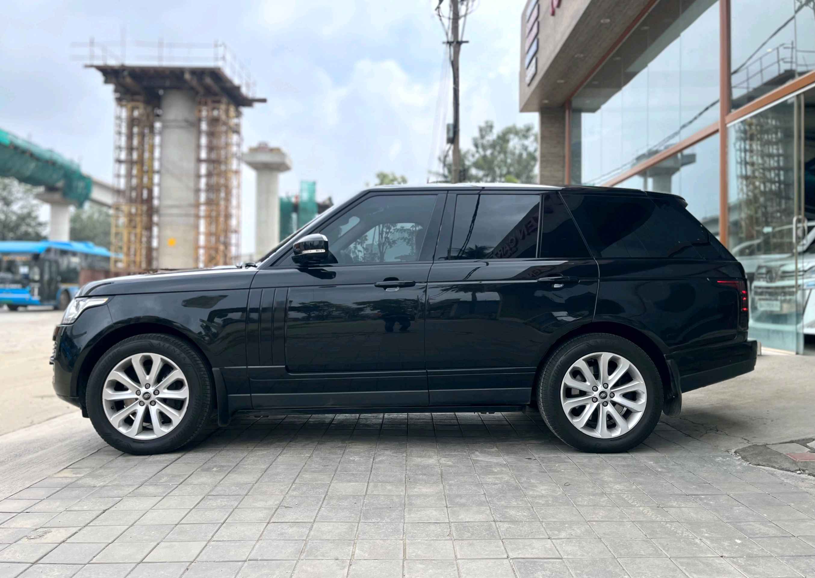 Land Rover Range Rover Vogue photo 14