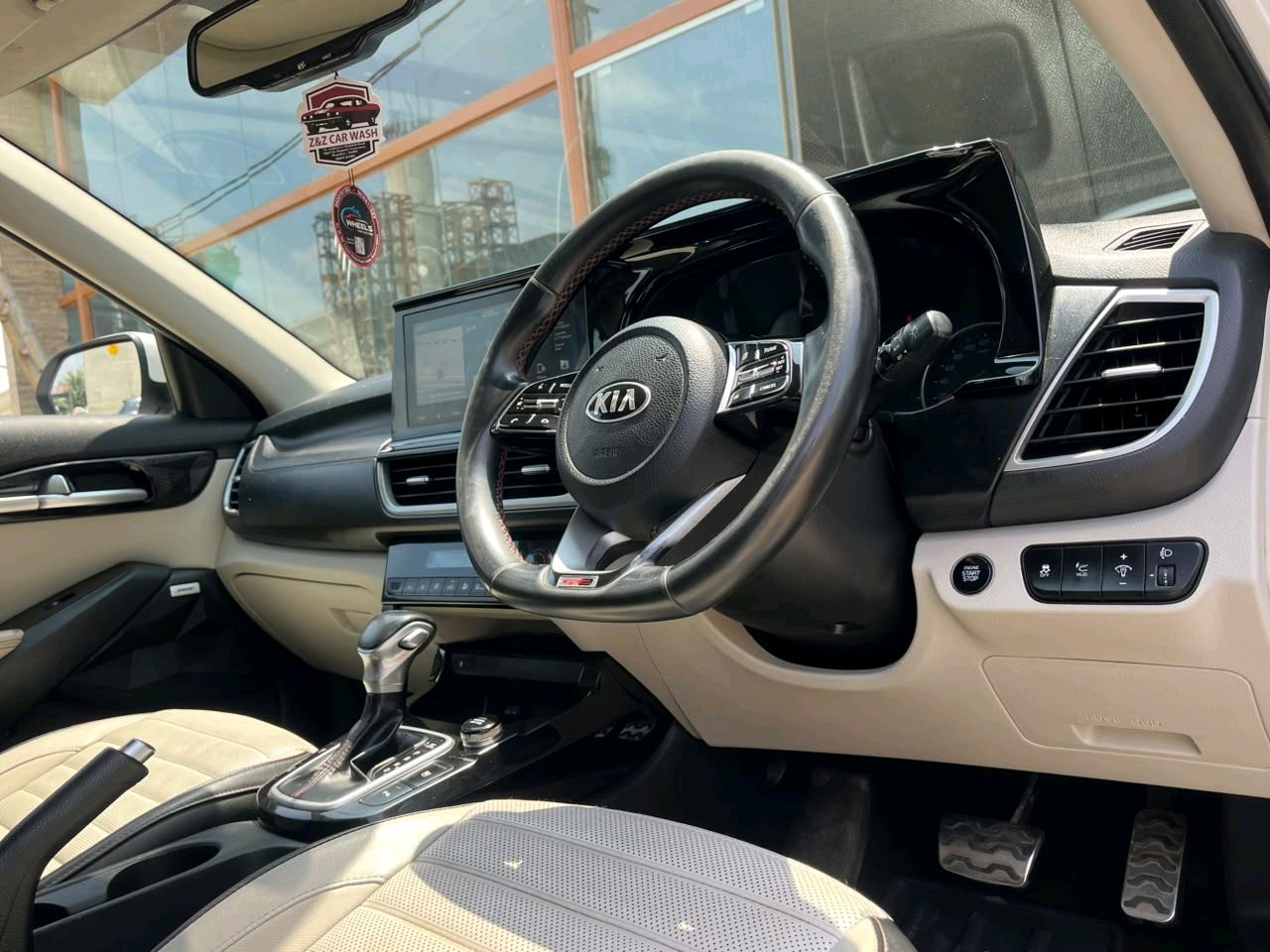 KIA Seltos photo 5
