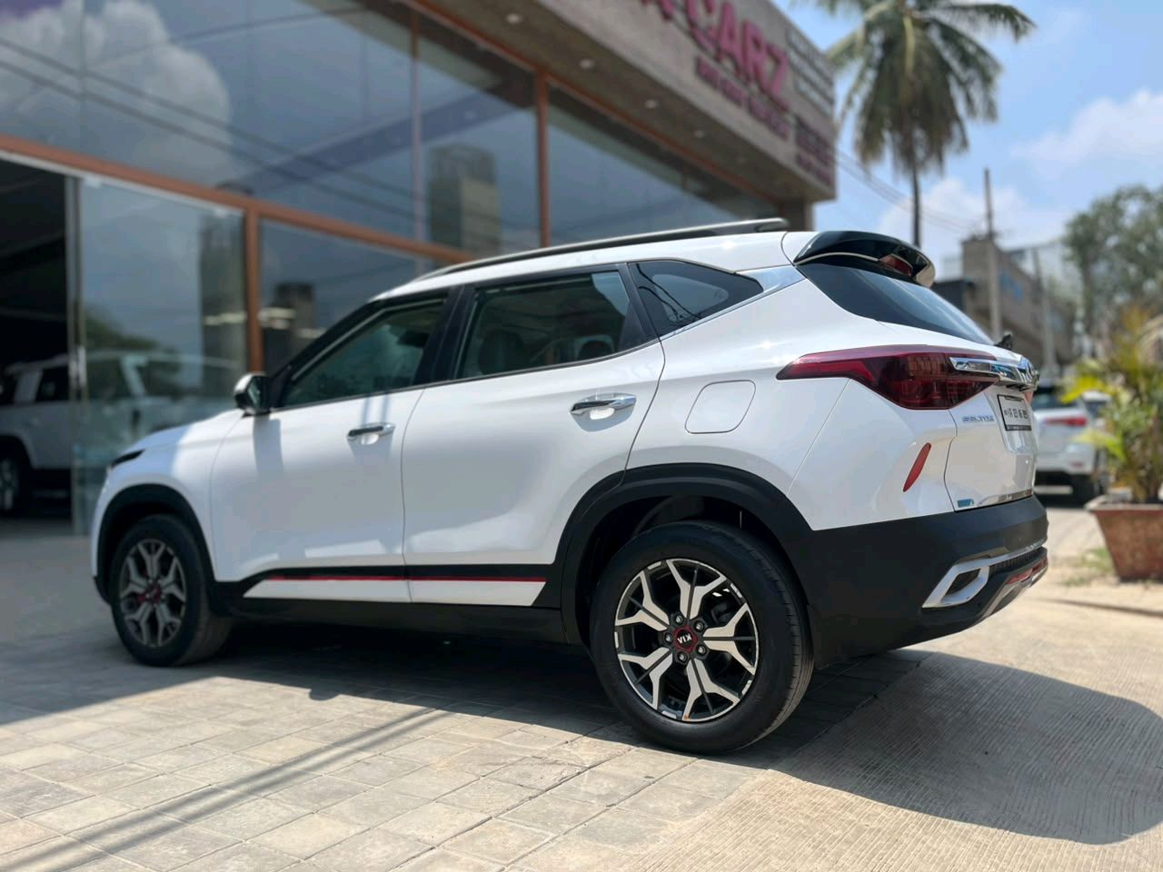 KIA Seltos photo 14