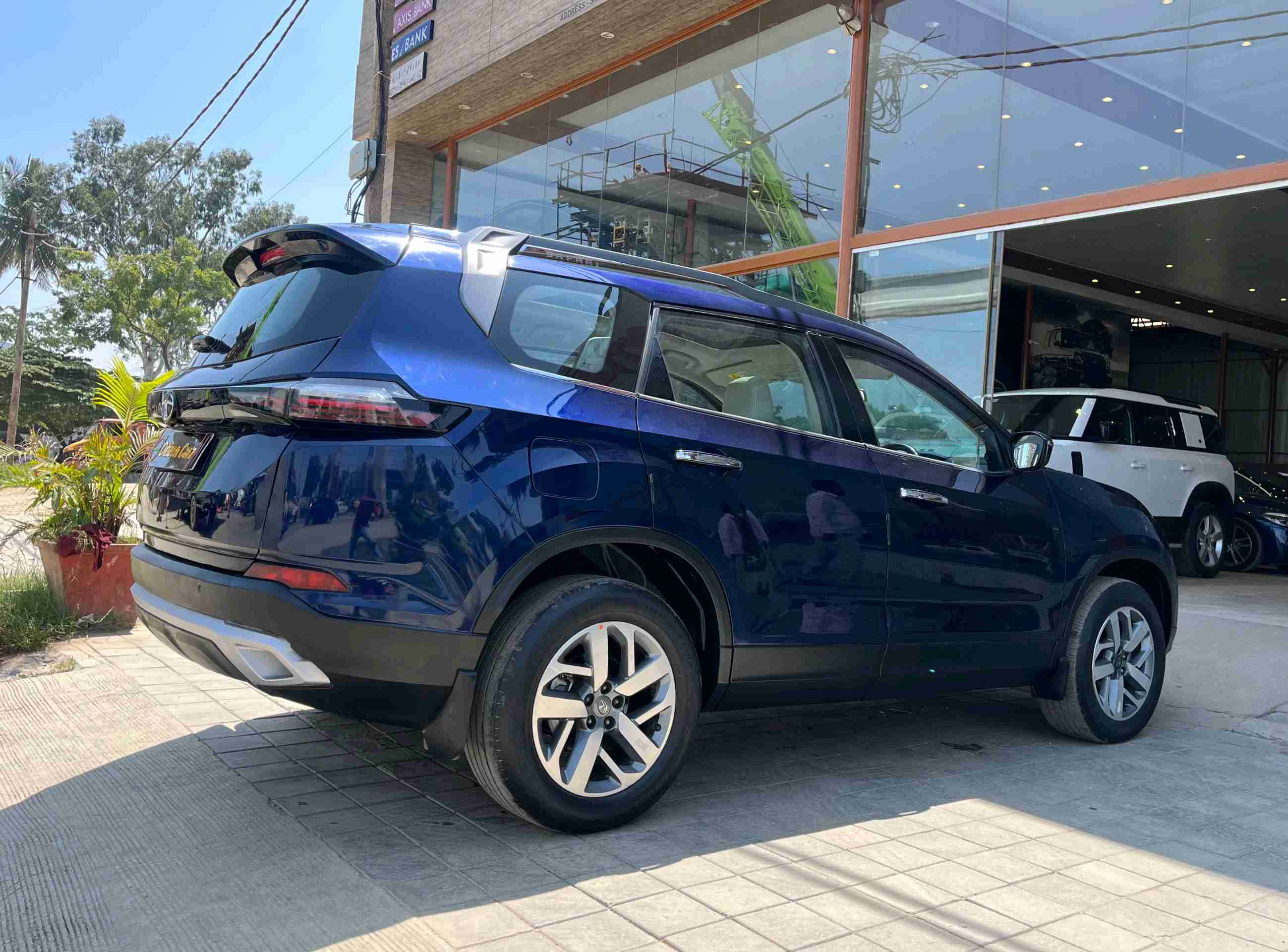 Tata Safari photo 8