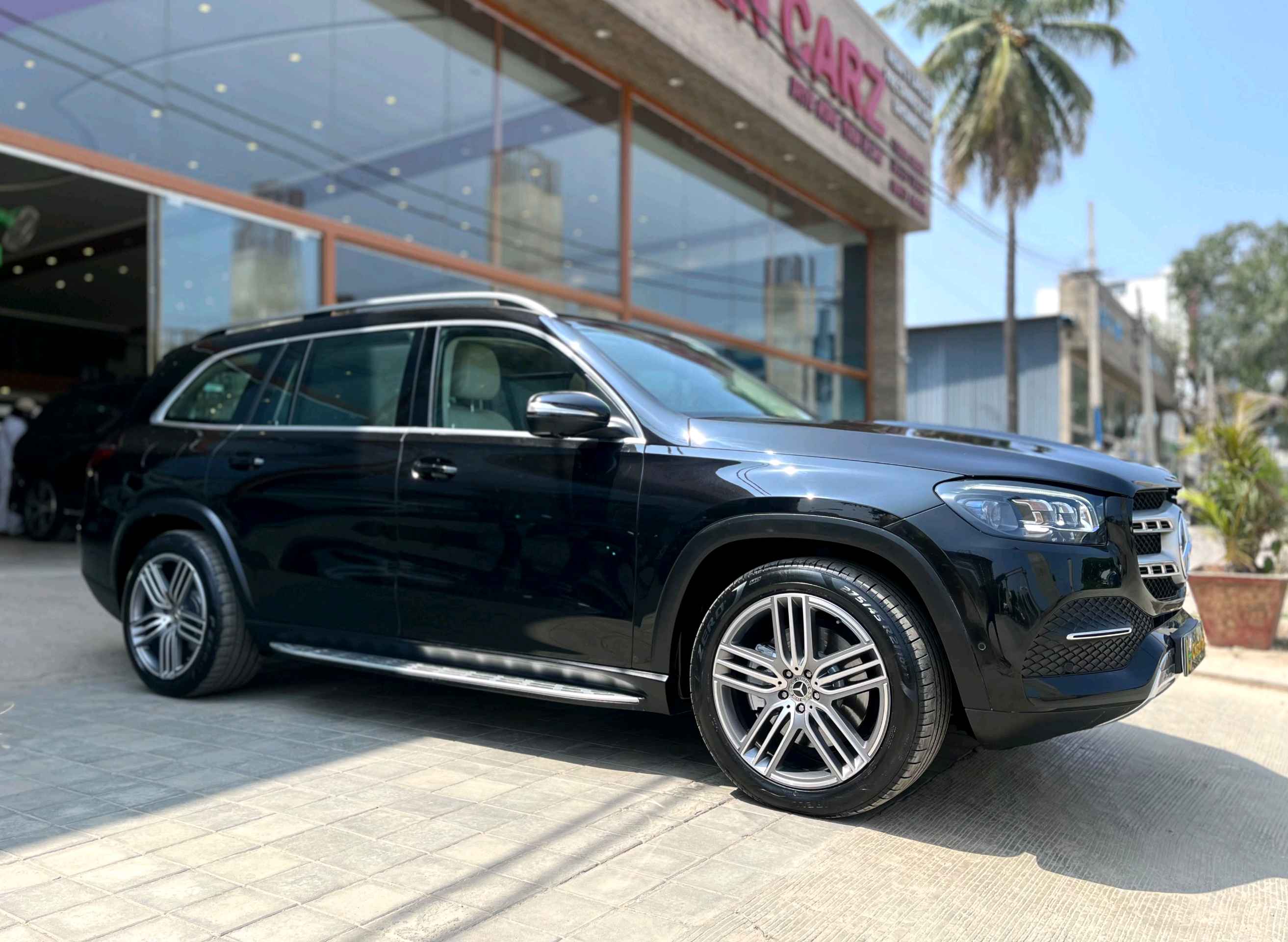 Mercedes Benz Gls photo 3