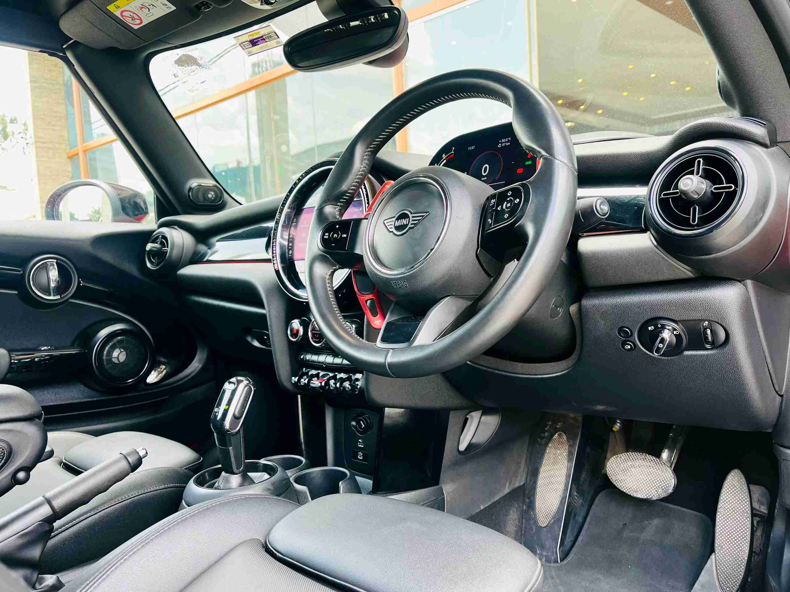 Mini Cooper S Convertible photo 5