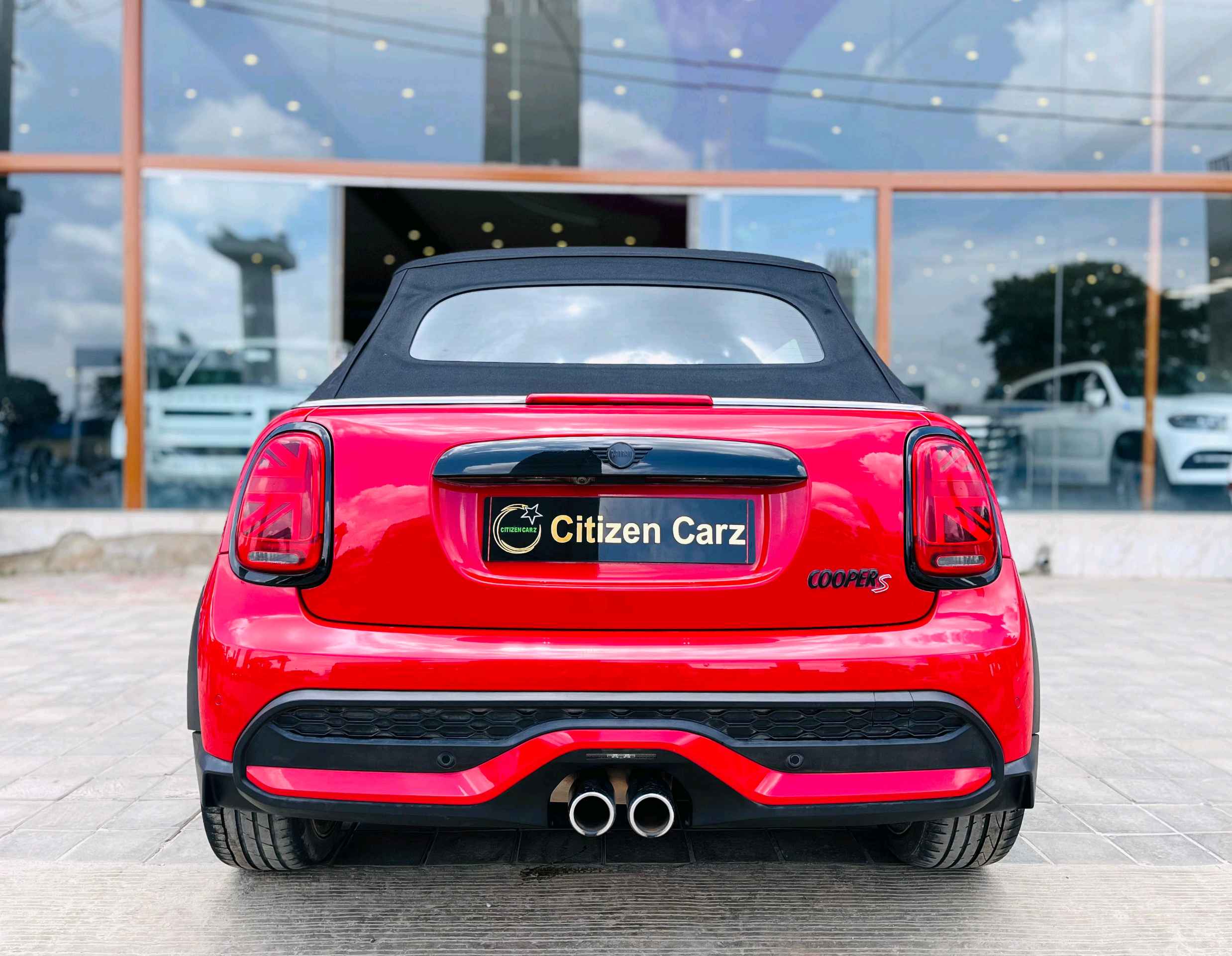 Mini Cooper S Convertible photo 10