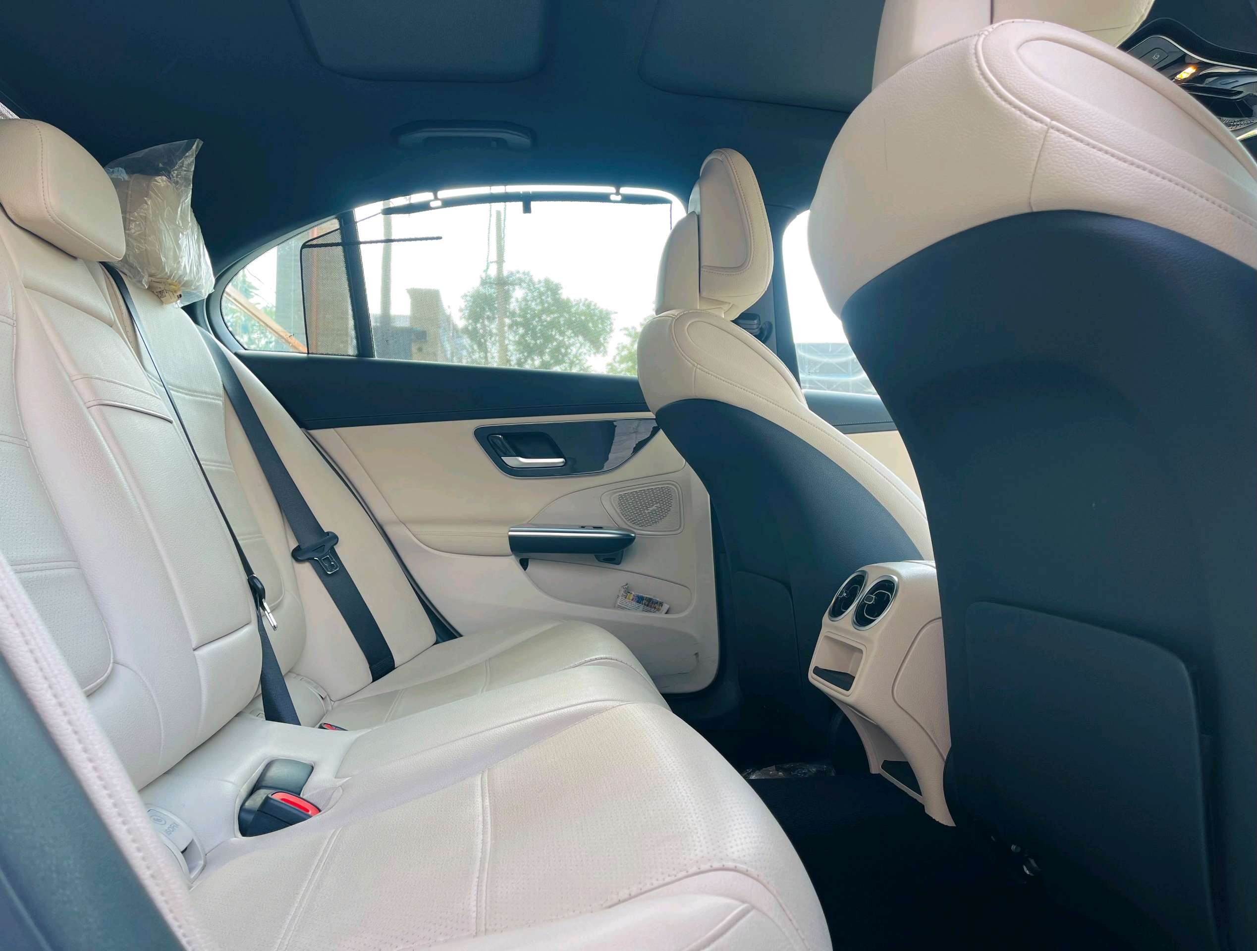 Mercedes Benz C Class photo 9