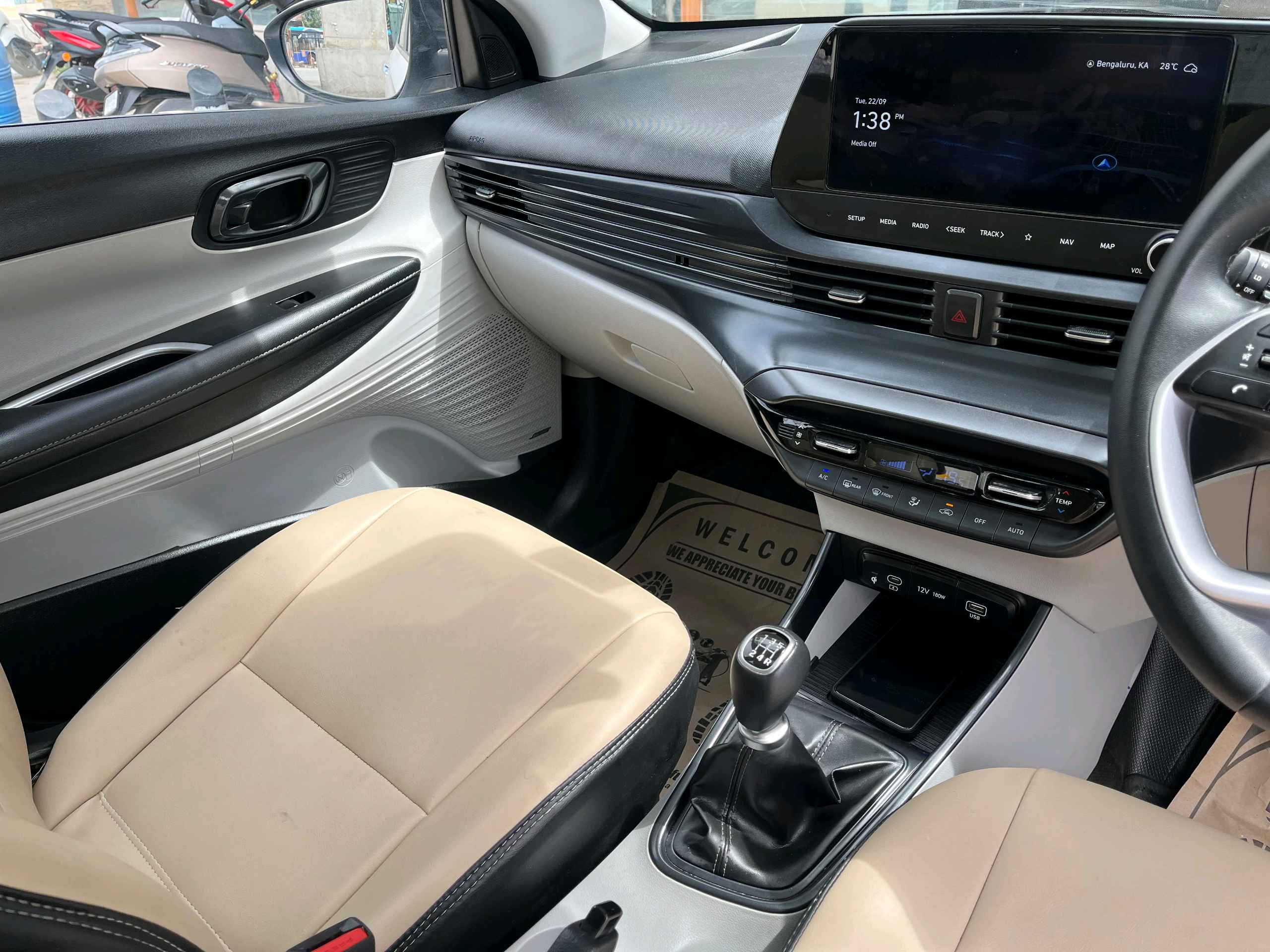 Hyundai I20 photo 2