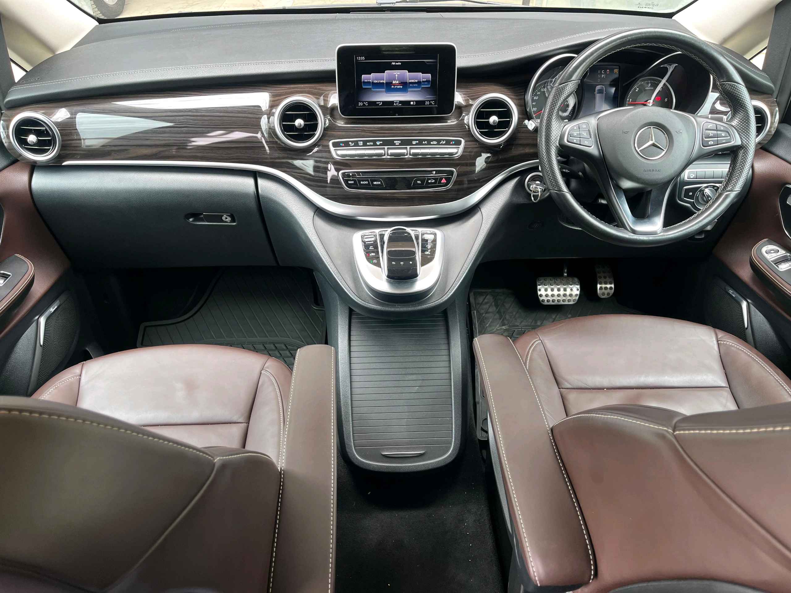 Mercedes Benz V Class photo 7