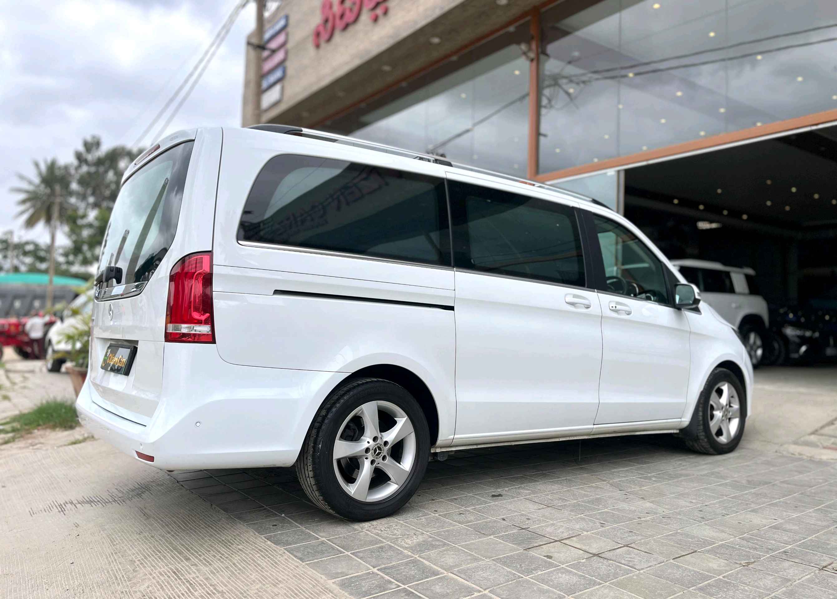 Mercedes Benz V Class photo 6