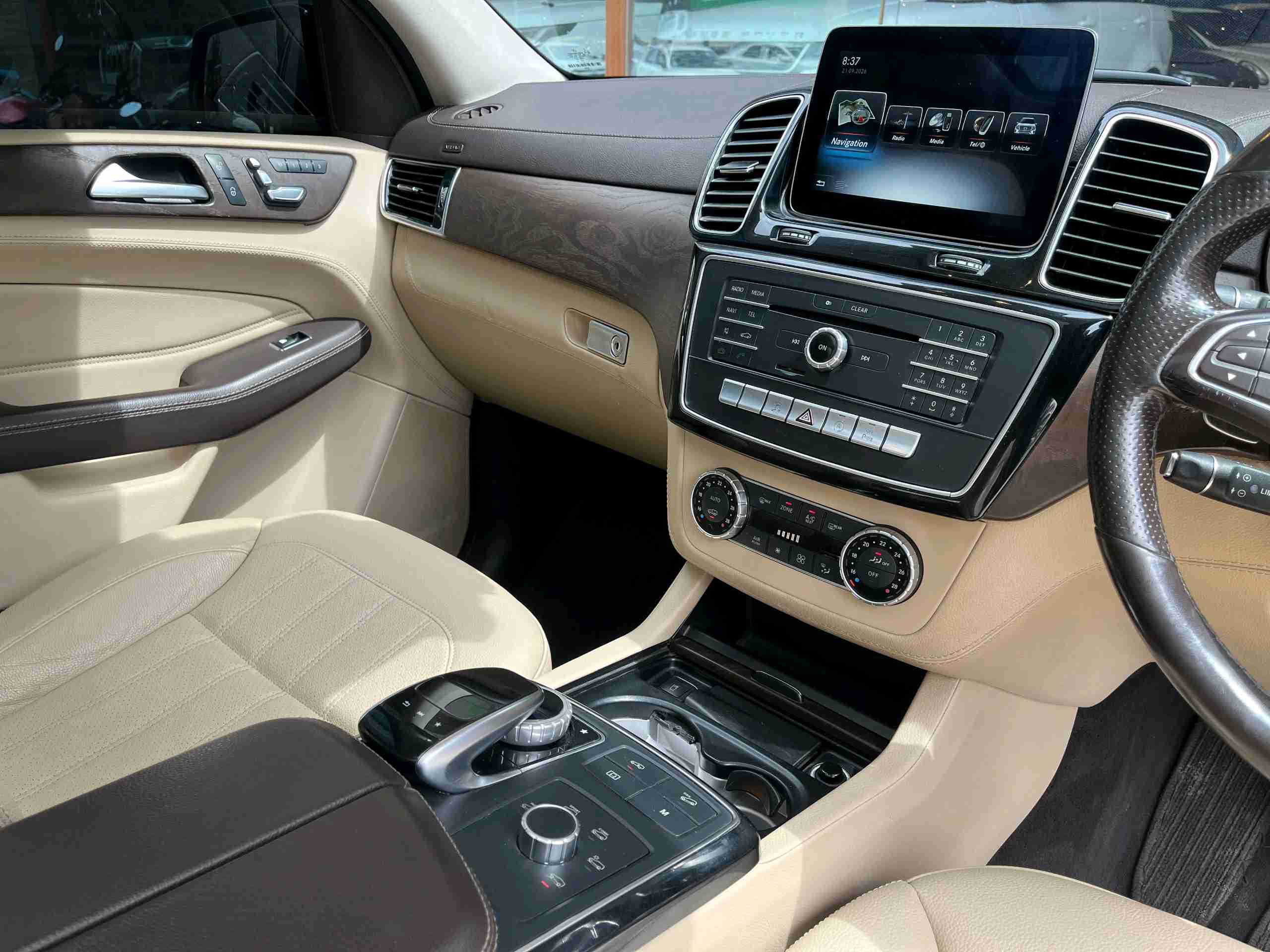 Mercedes Benz Gls photo 4