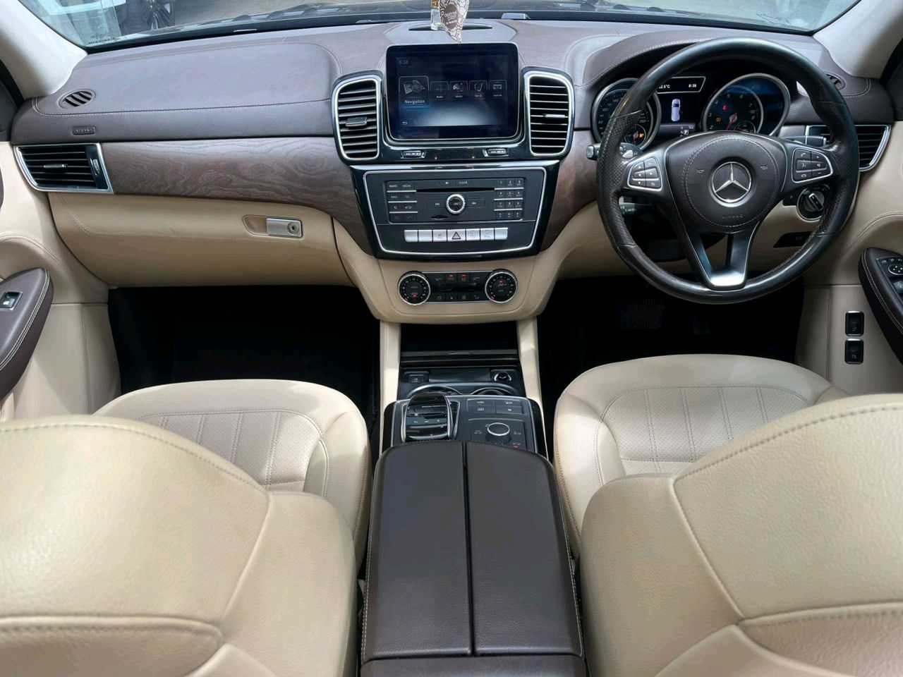 Mercedes Benz Gls photo 8